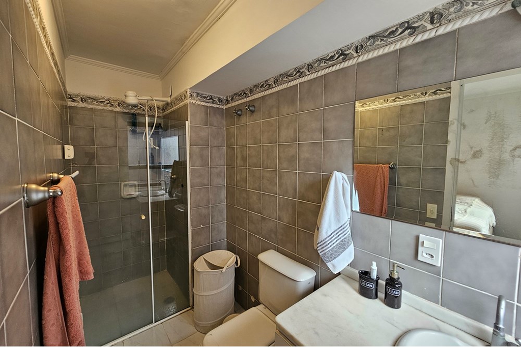 Apartamento à venda com 3 quartos, 85m² - Foto 2