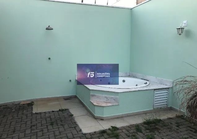 Casa à venda com 4 quartos, 260m² - Foto 2