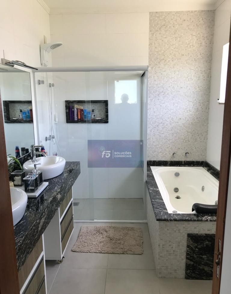 Casa, 3 quartos, 240 m² - Foto 10
