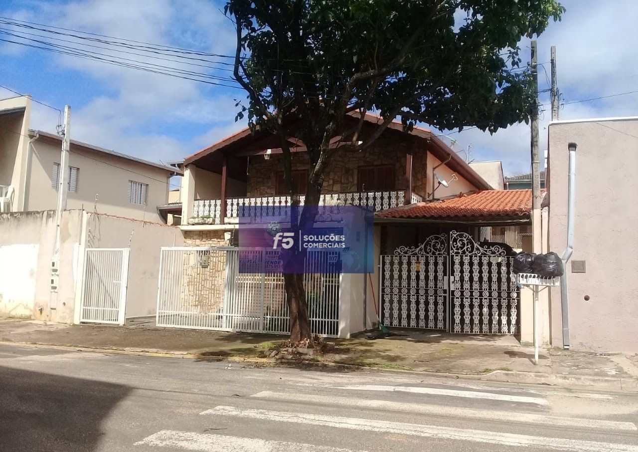 Casa, 4 quartos, 246 m² - Foto 1