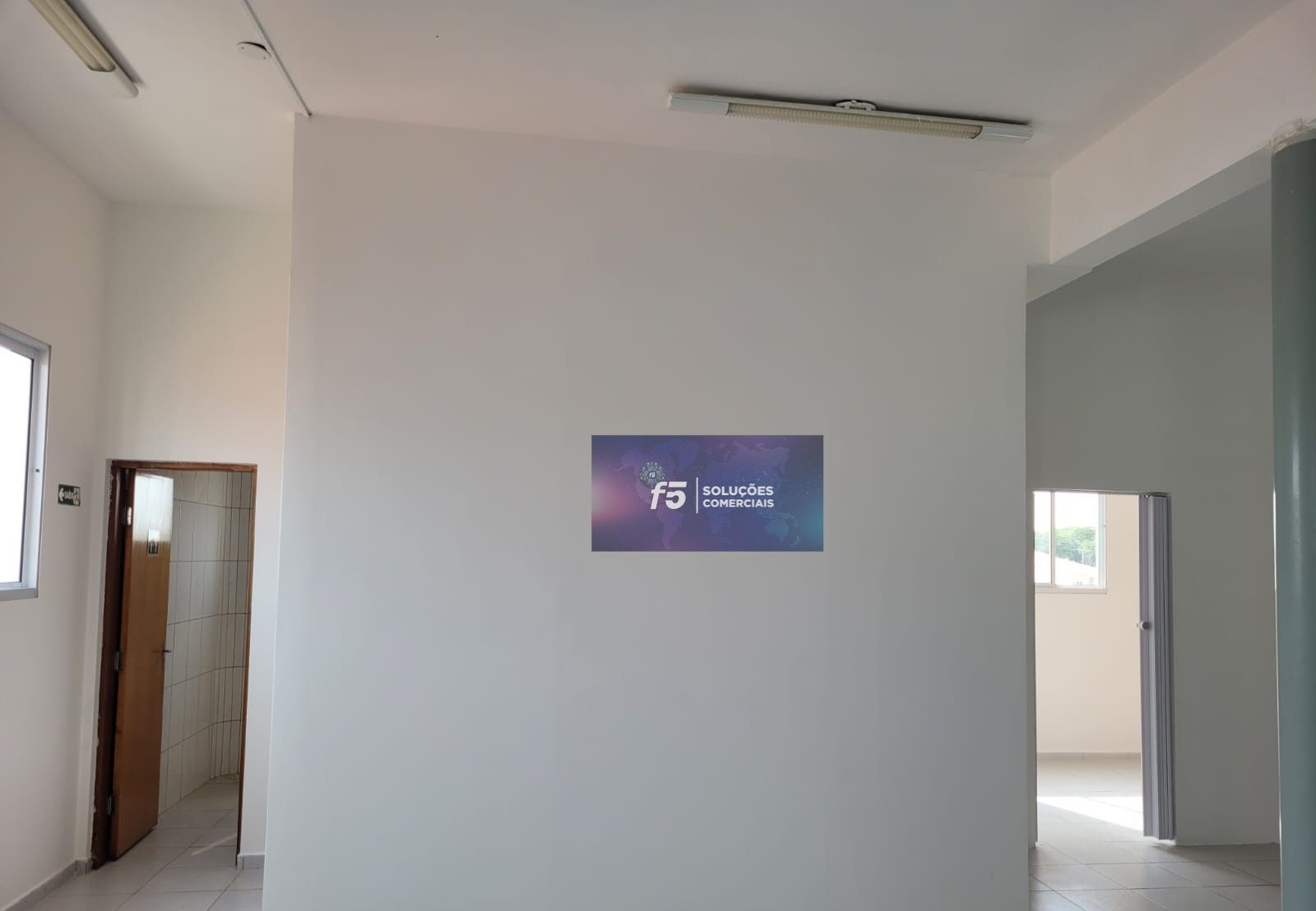 Conjunto Comercial-Sala para alugar com 1 quarto, 125m² - Foto 7