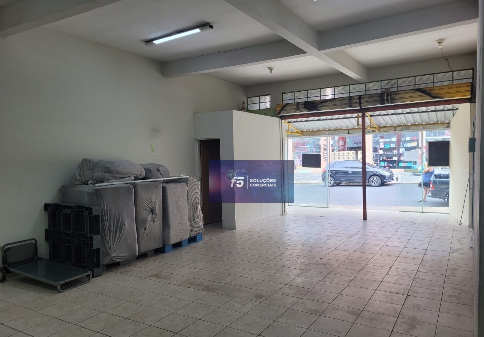 Conjunto Comercial-Sala para alugar com 1 quarto, 80m² - Foto 4