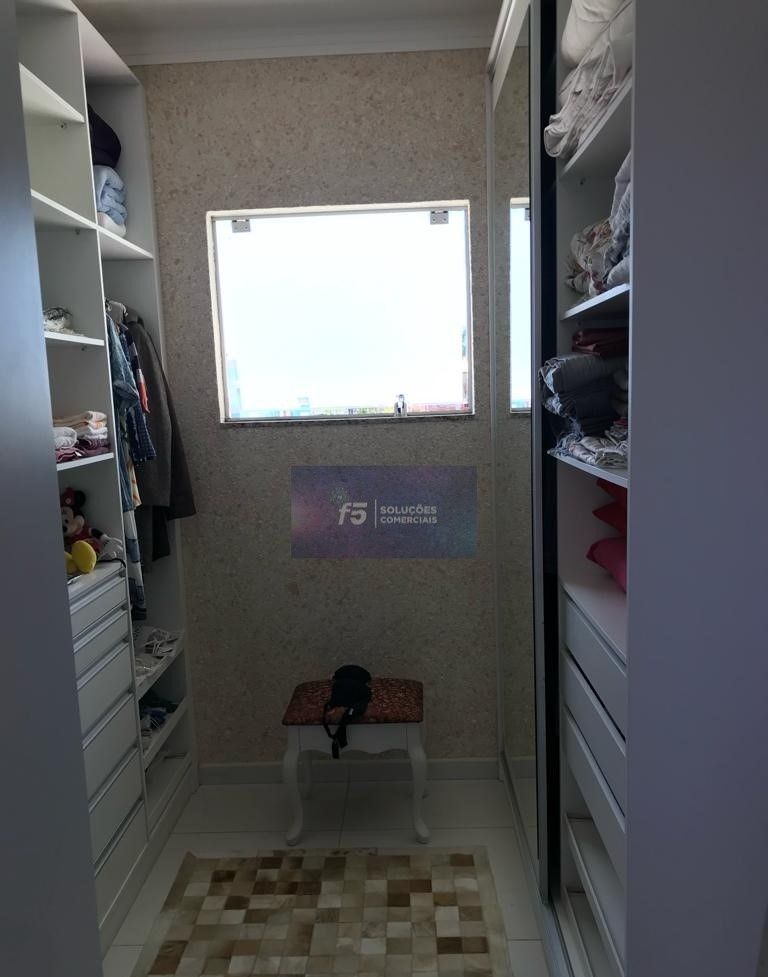 Casa, 3 quartos, 240 m² - Foto 12