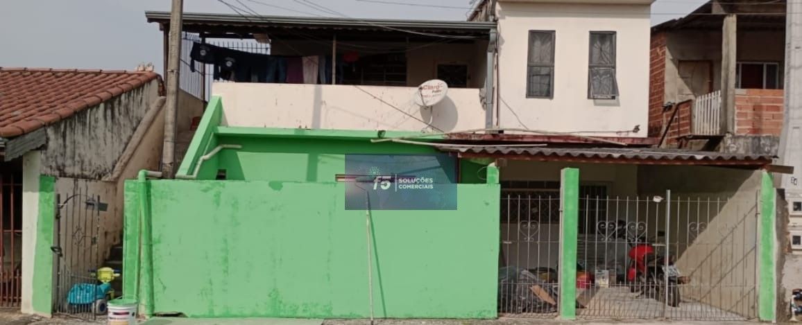 Casa à venda com 4 quartos, 117m² - Foto 1