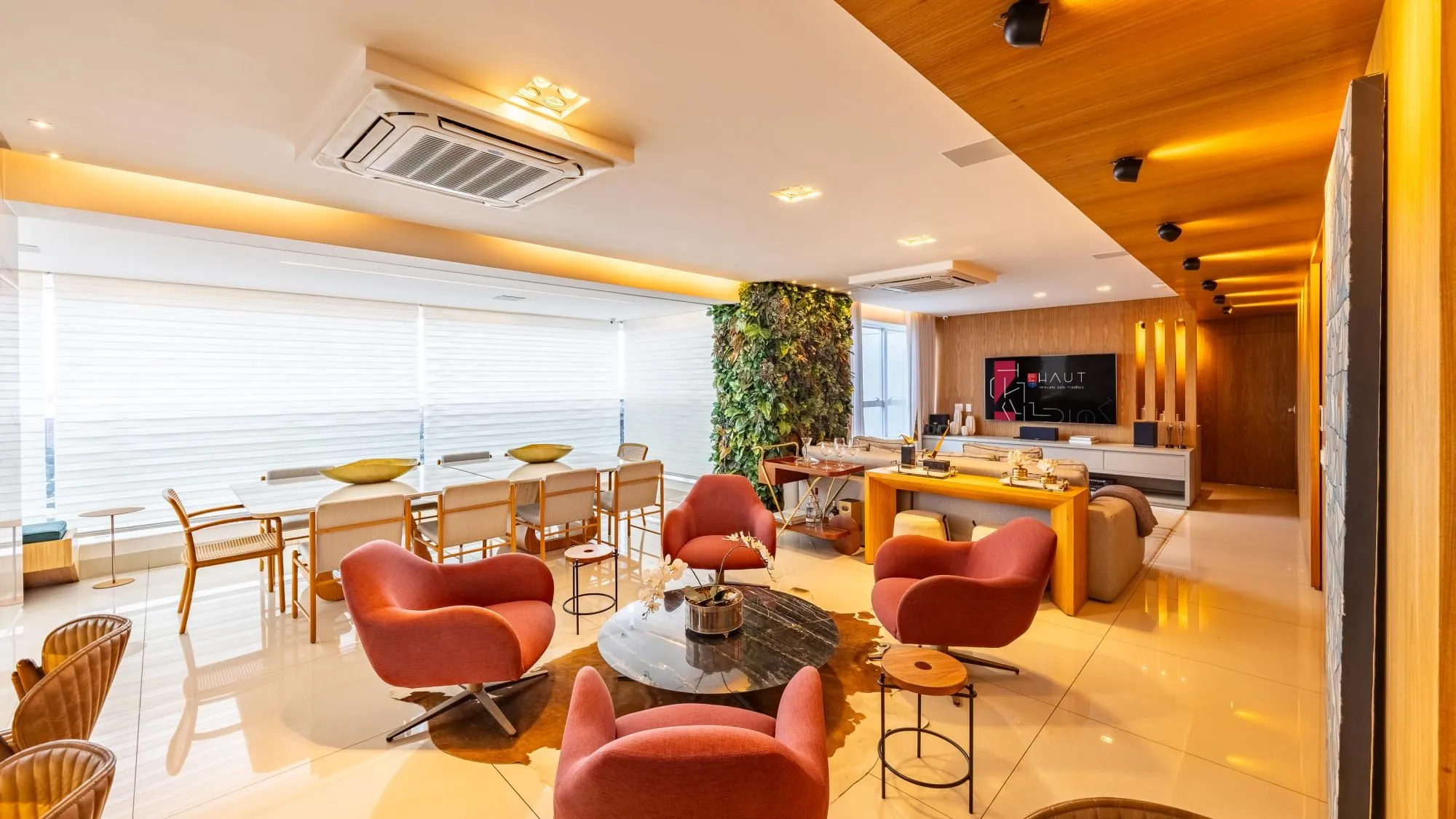 Apartamento no Premier L’Allure com 200 m², 3 suítes e 4 vagas na Ricardo Paranh
