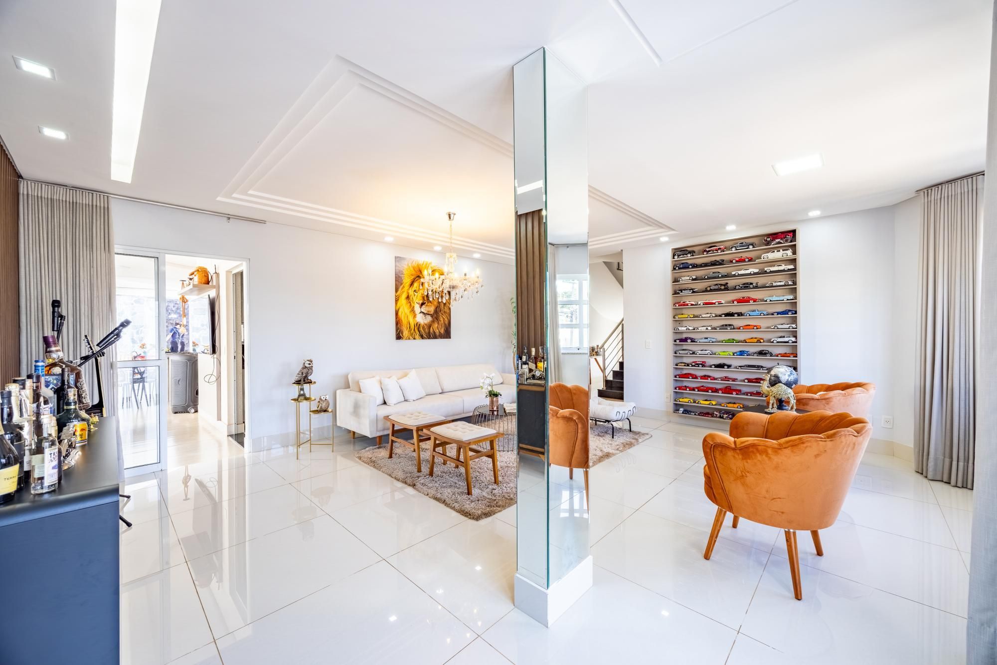 Sobrado, 5 quartos, 349 m² - Foto 2
