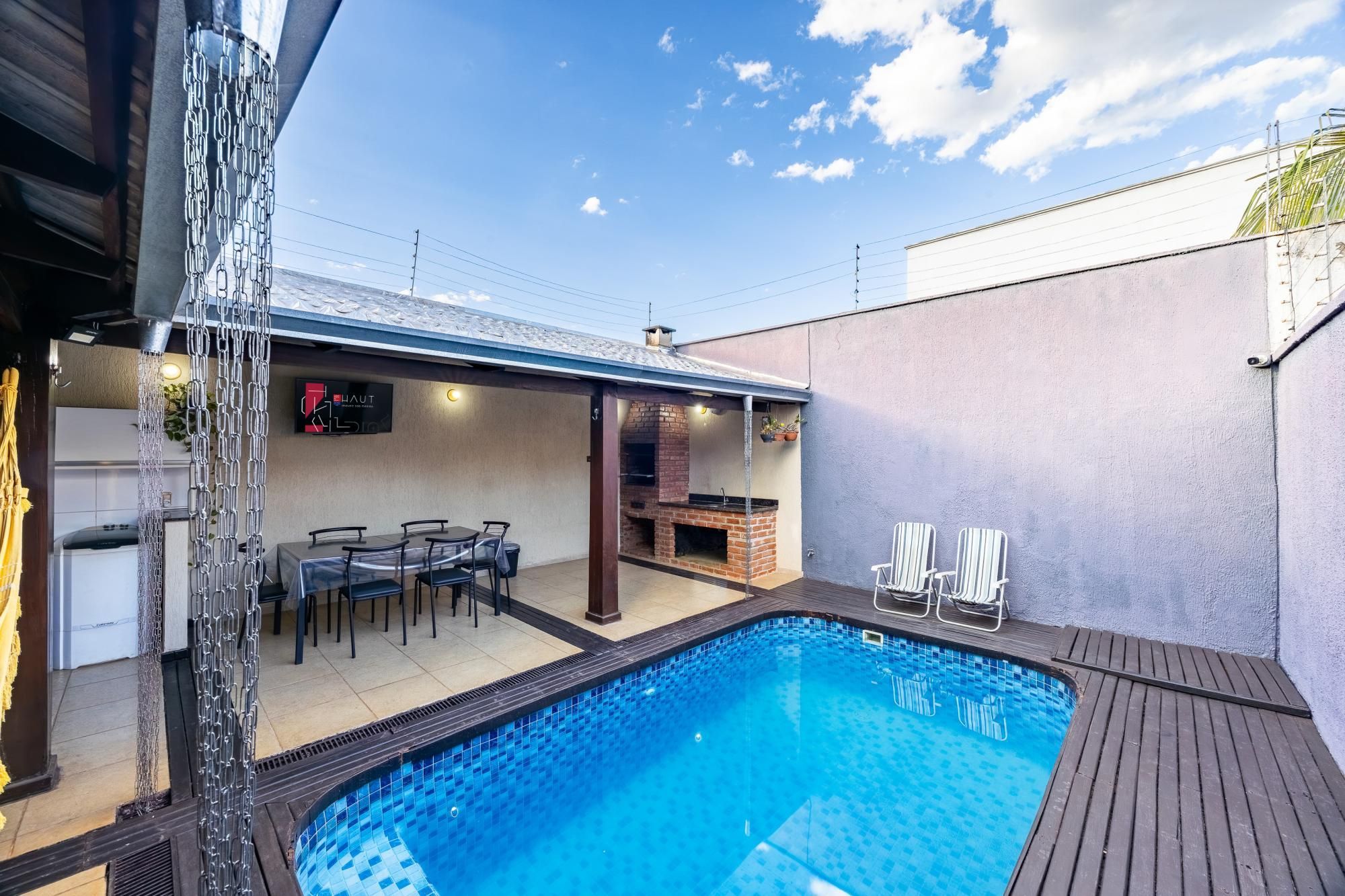 Casa, 3 quartos, 134 m² - Foto 2