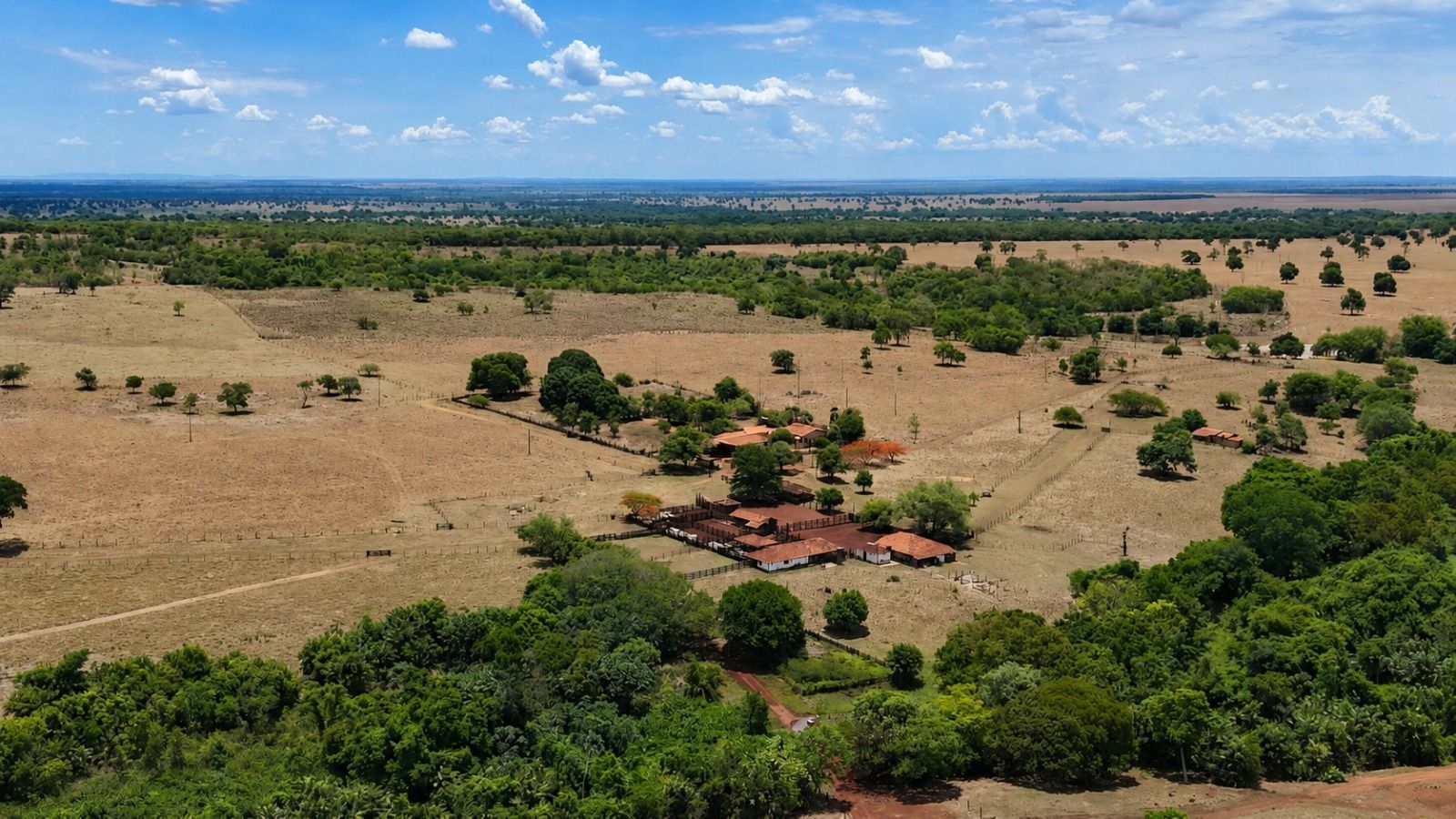 Fazenda em Jussara com 344,75 alqueires, 47 pastos e estrutura completa