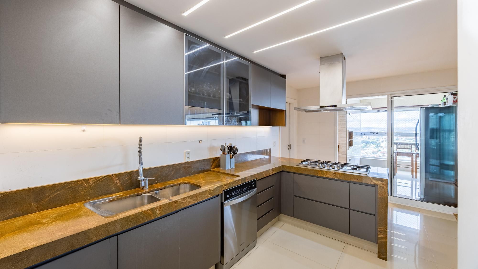 Apartamento, 4 quartos, 268 m² - Foto 12