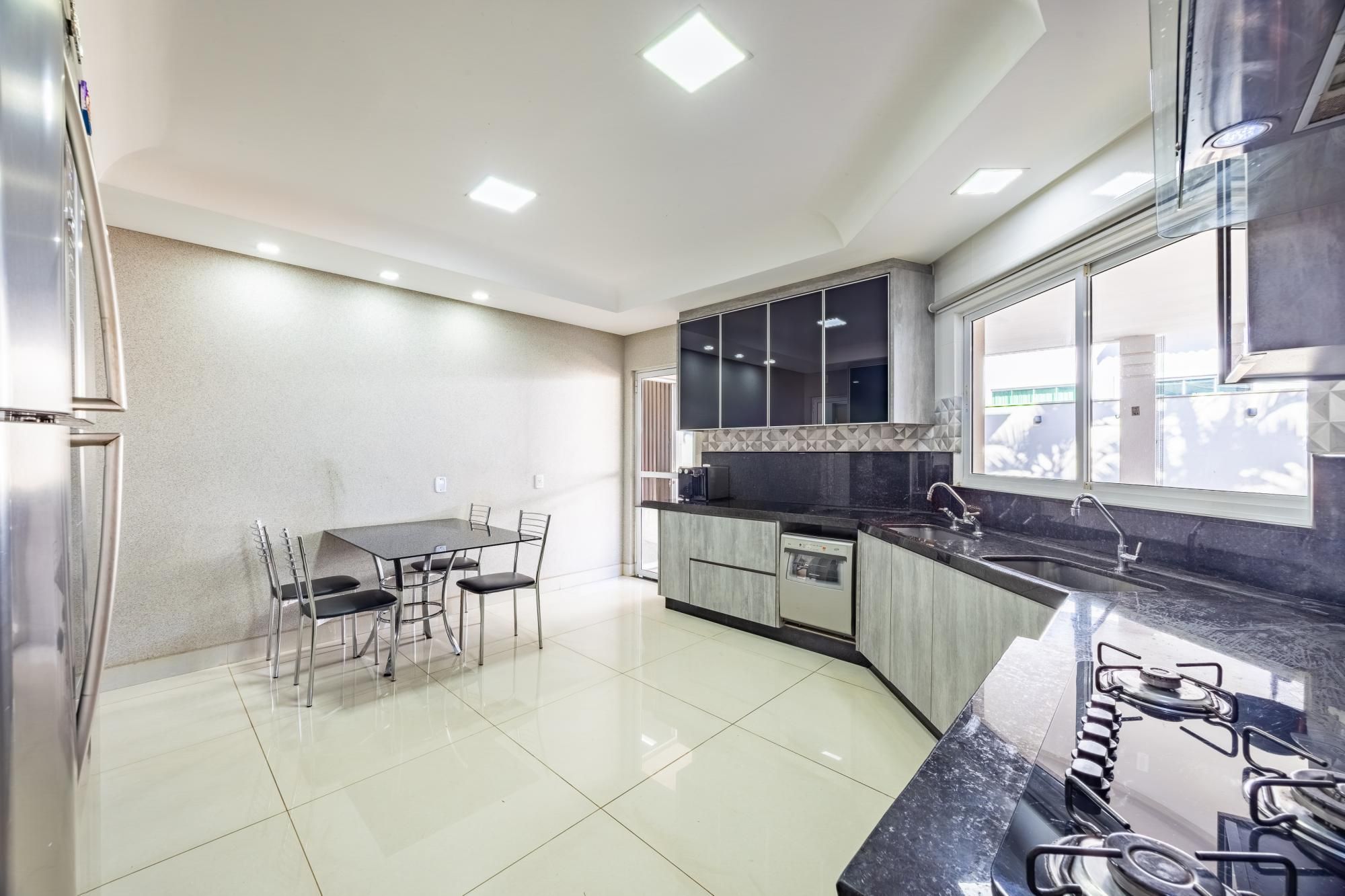 Sobrado, 5 quartos, 349 m² - Foto 10