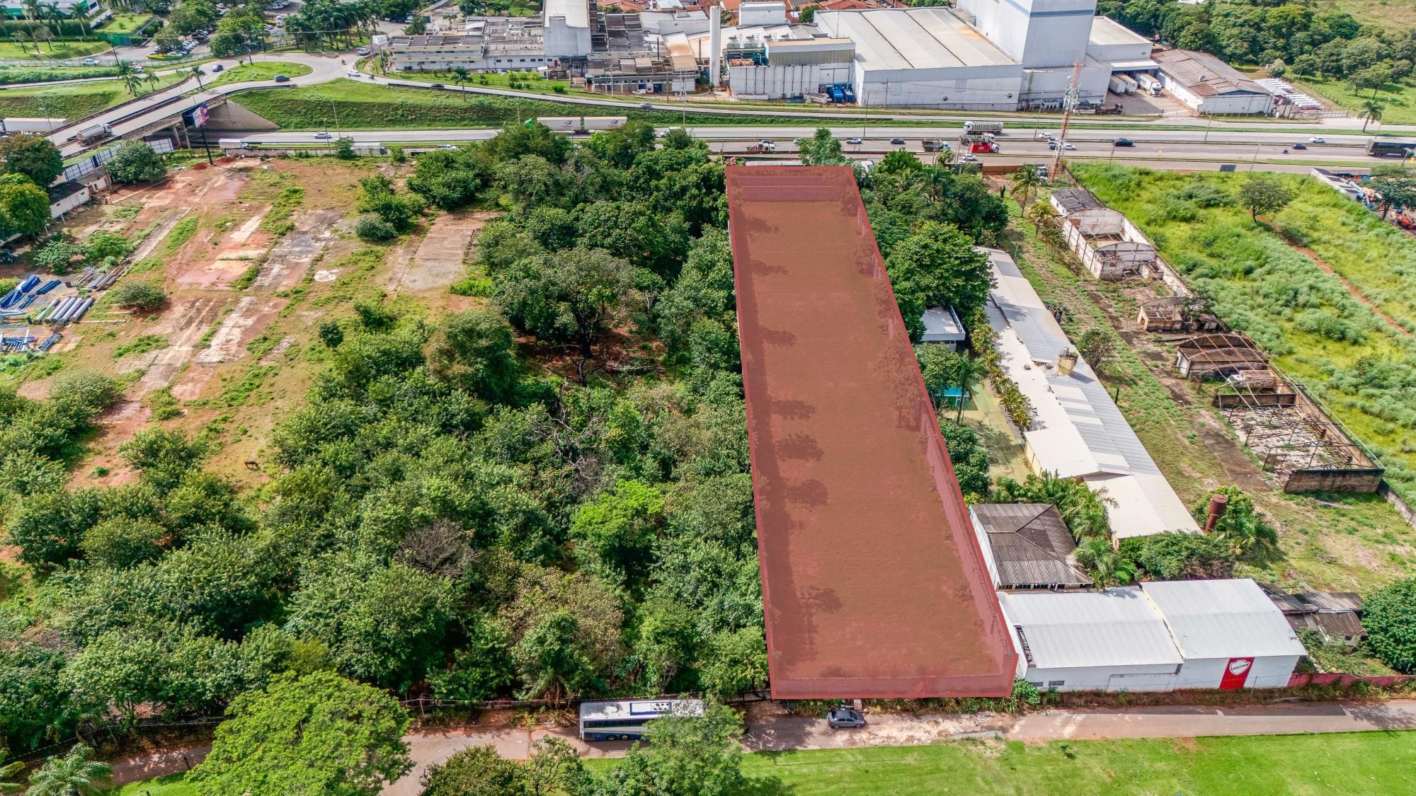 Área na BR-153 com 6.128 m² para logística e operação comercial — foto 1