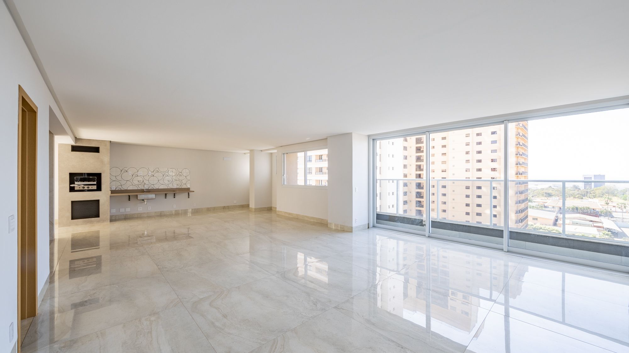 Apartamento com 360 m² no Jardim Goiás, próximo ao Parque Flamboyant