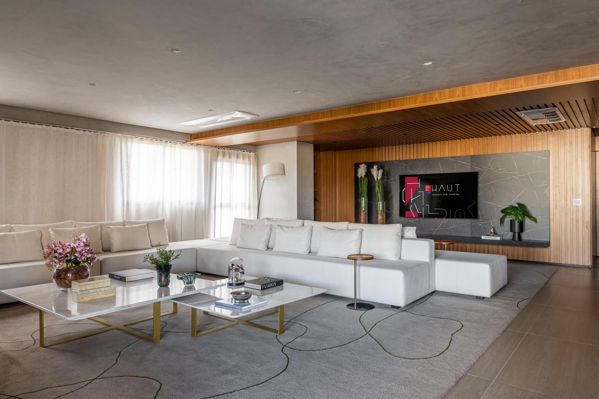 Apartamento à venda no Lodge Vaca Brava , no Setor Bueno com 275 m² — foto 1