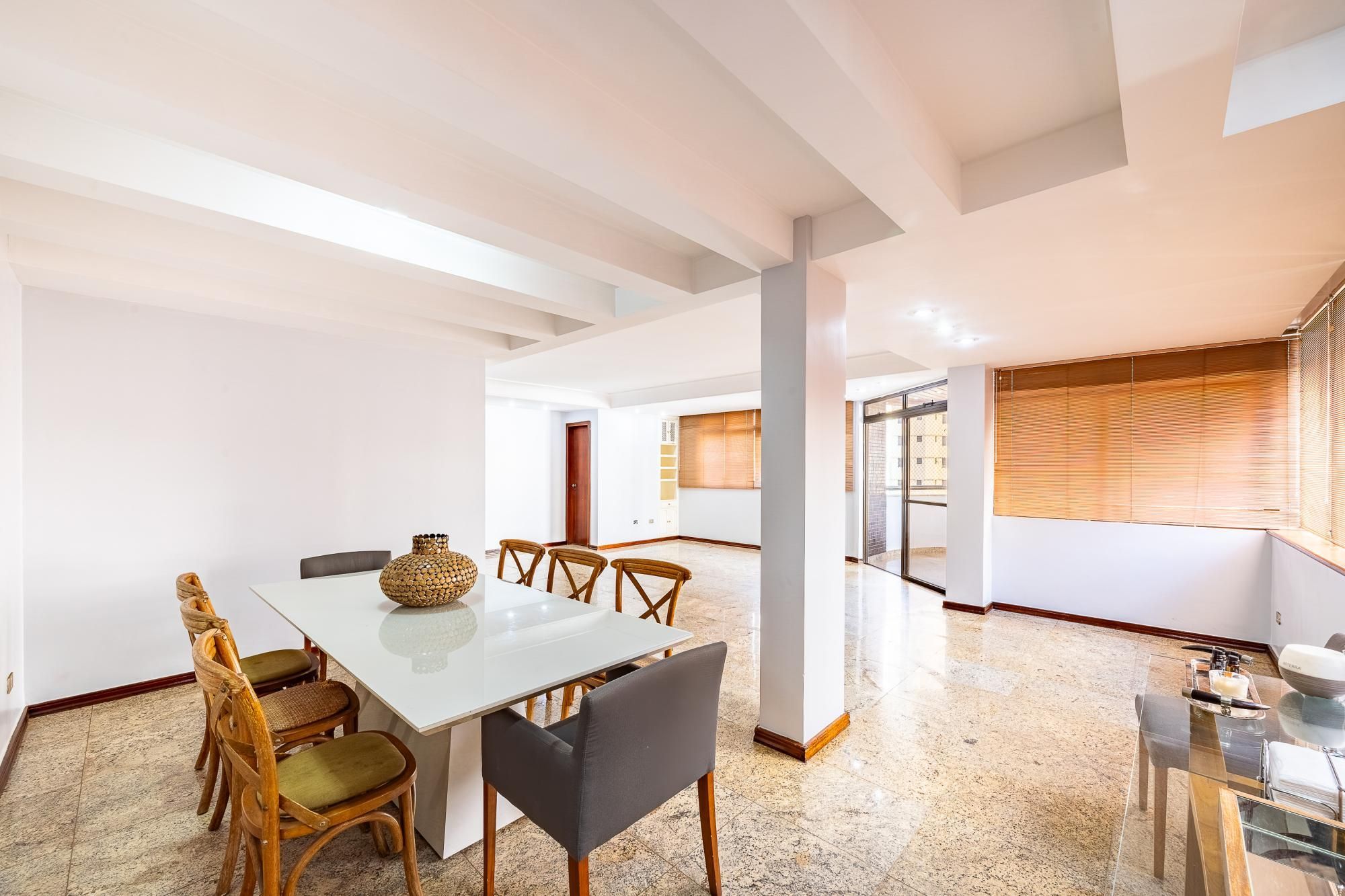 Apartamento, 4 quartos, 221 m² - Foto 4