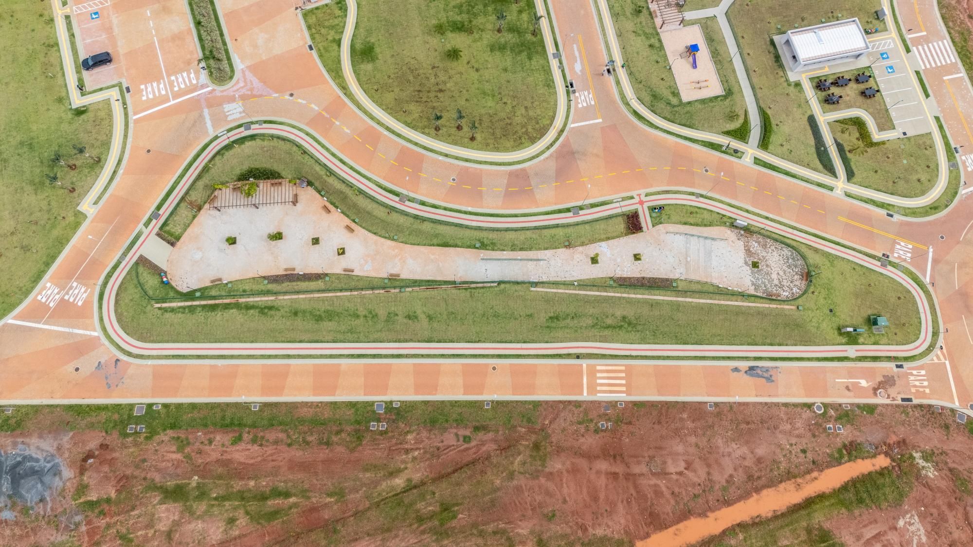 Terreno à Venda no Jardins Londres com 671 m²
