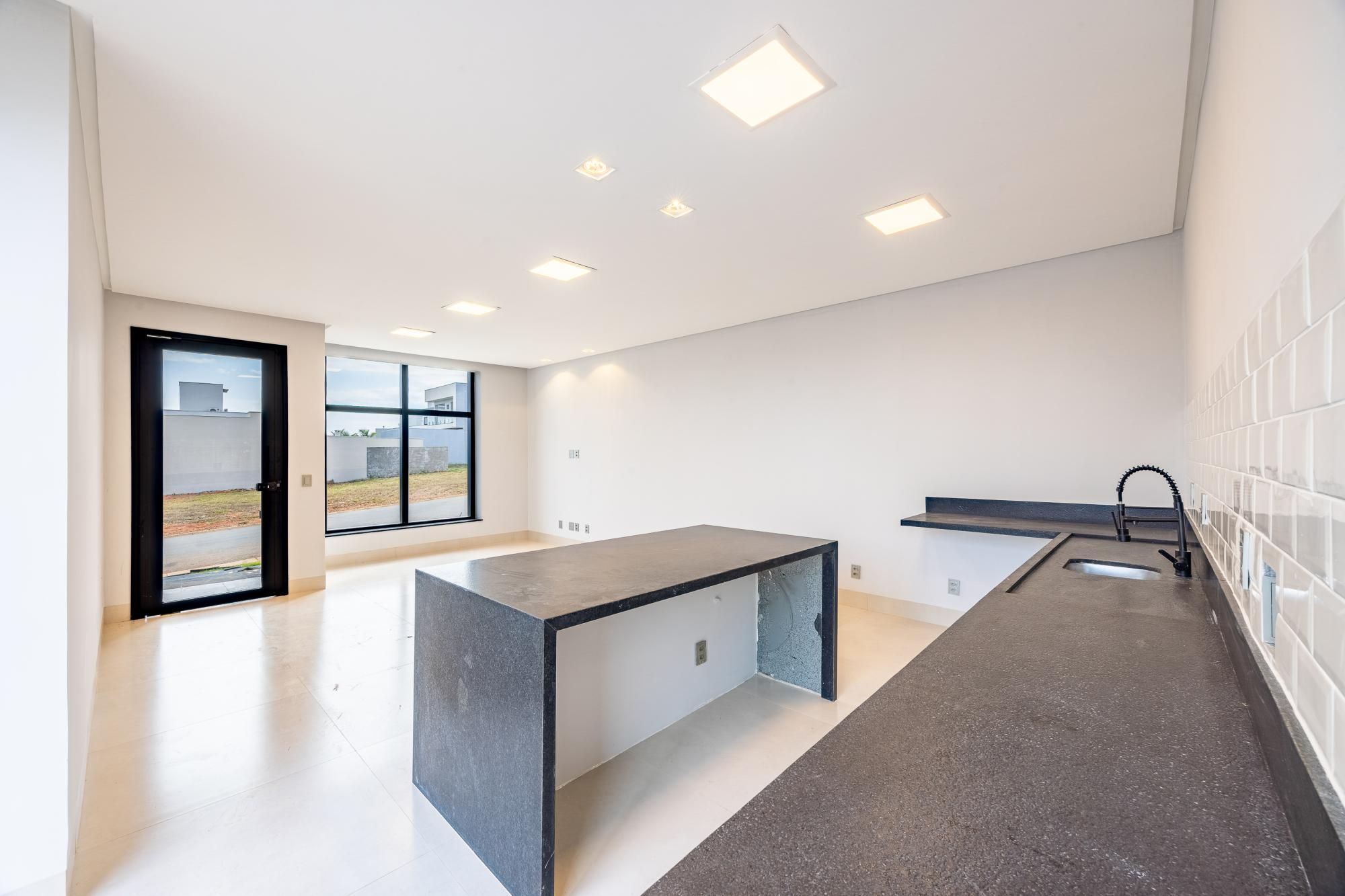Casa, 3 quartos, 137 m² - Foto 2