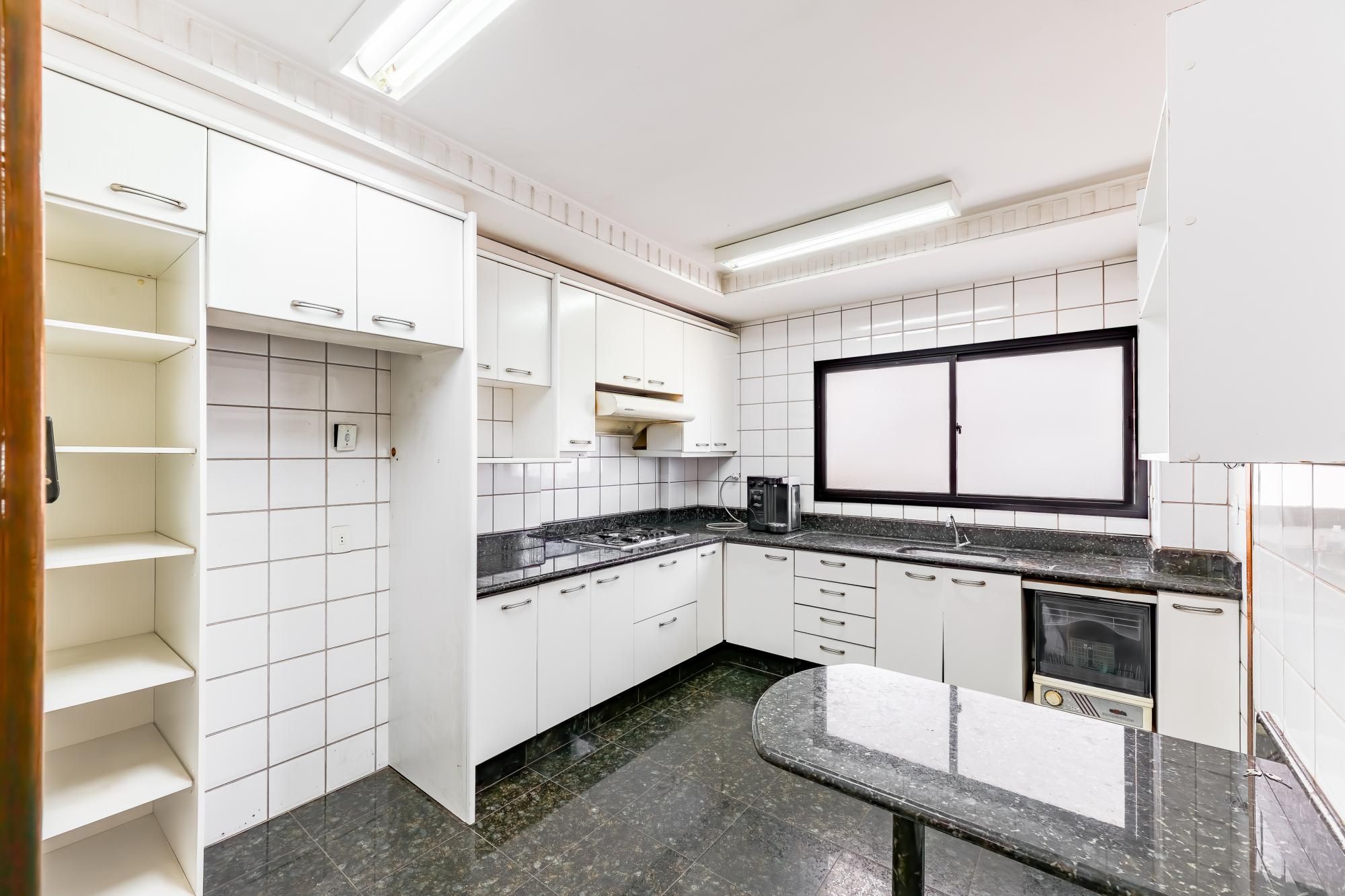 Apartamento, 4 quartos, 192 m² - Foto 9