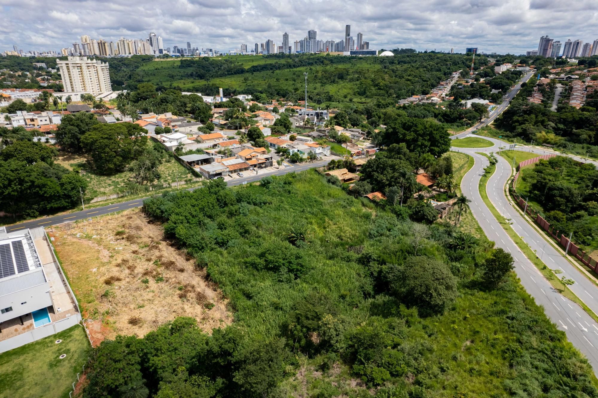 Loteamento e Condomínio, 2470 m² - Foto 24