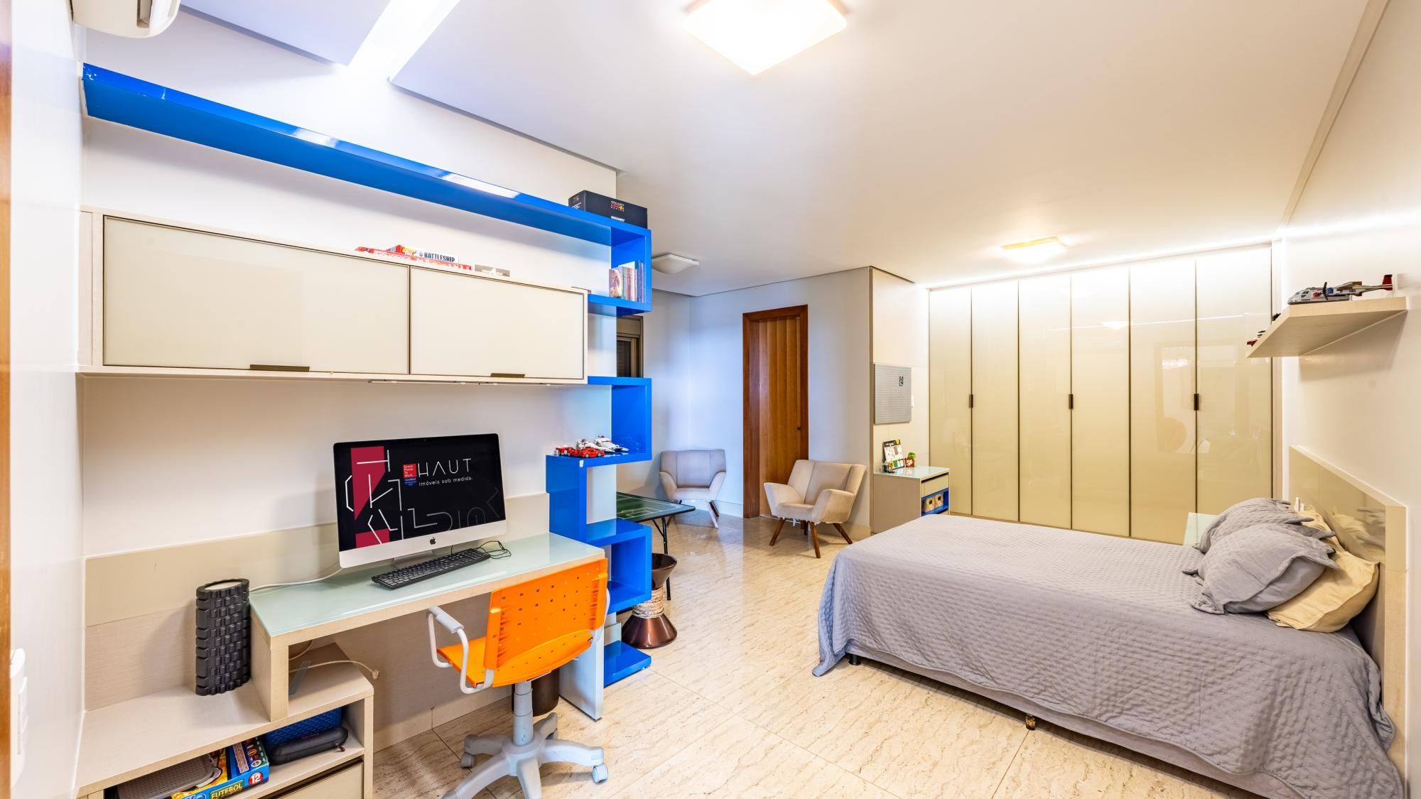 Casa para aluguel no Alphaville Araguaia com 5 suítes e lazer completo