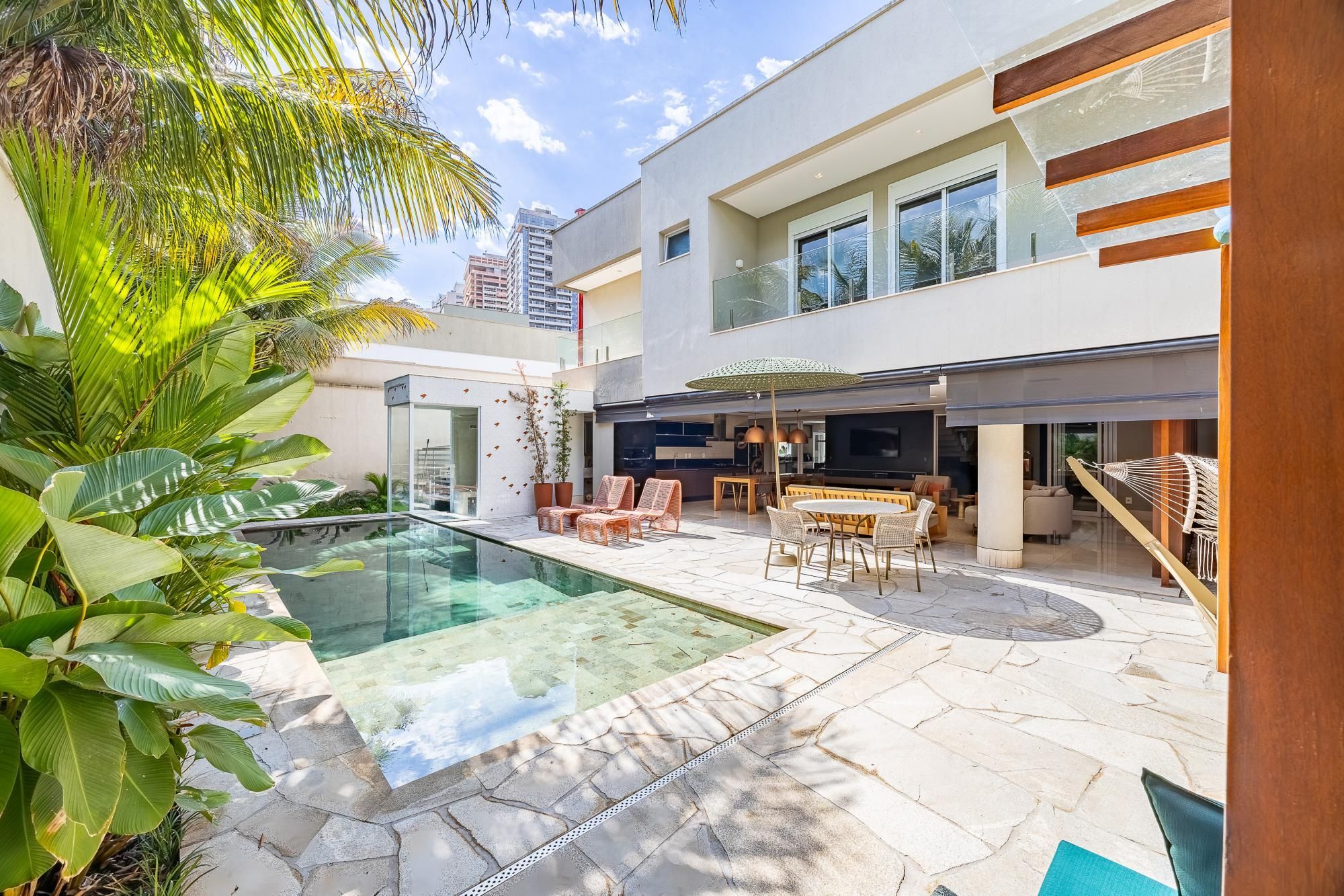 Casa, 4 quartos, 442 m² - Foto 1