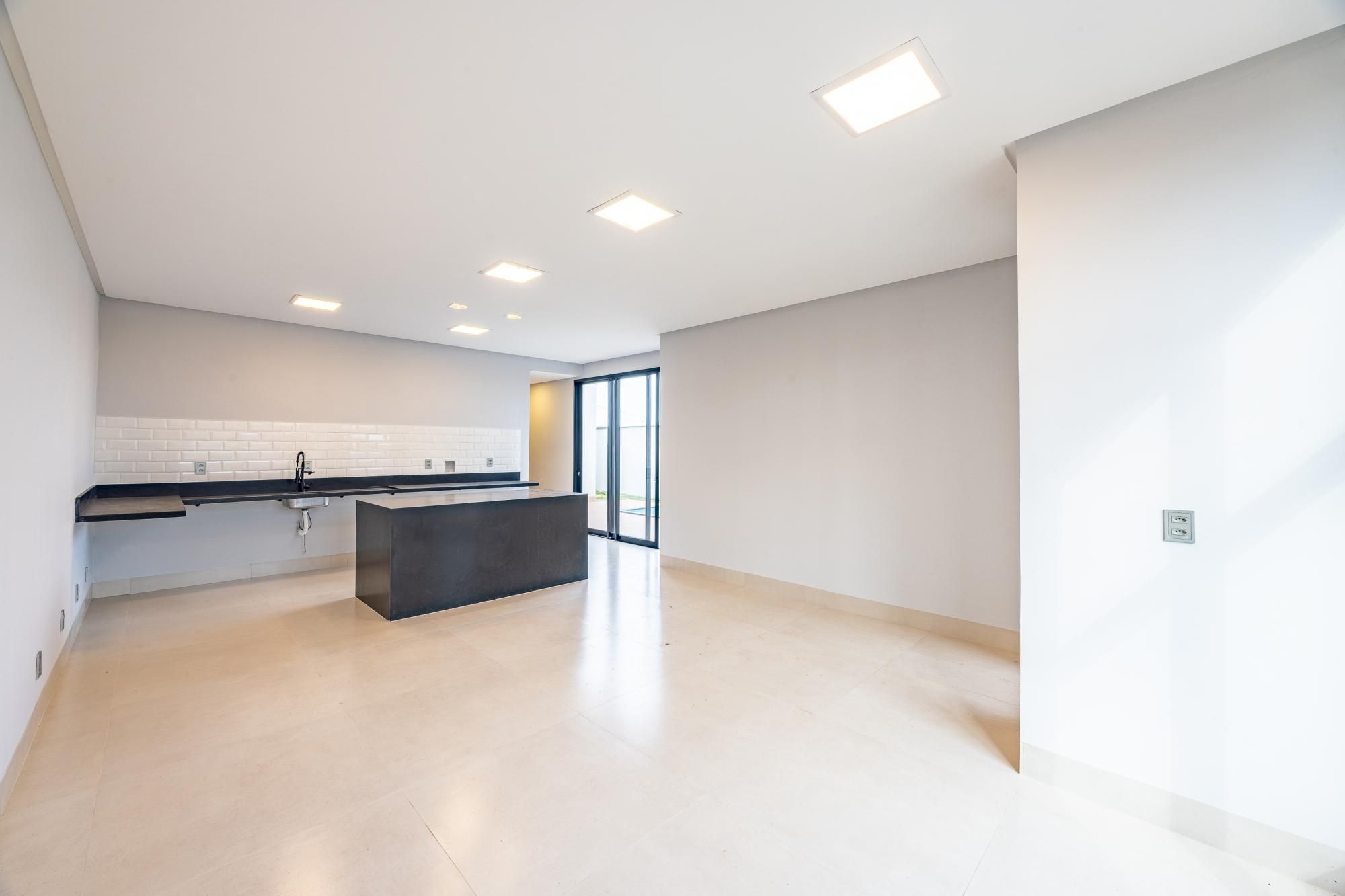 Casa, 3 quartos, 137 m² - Foto 3