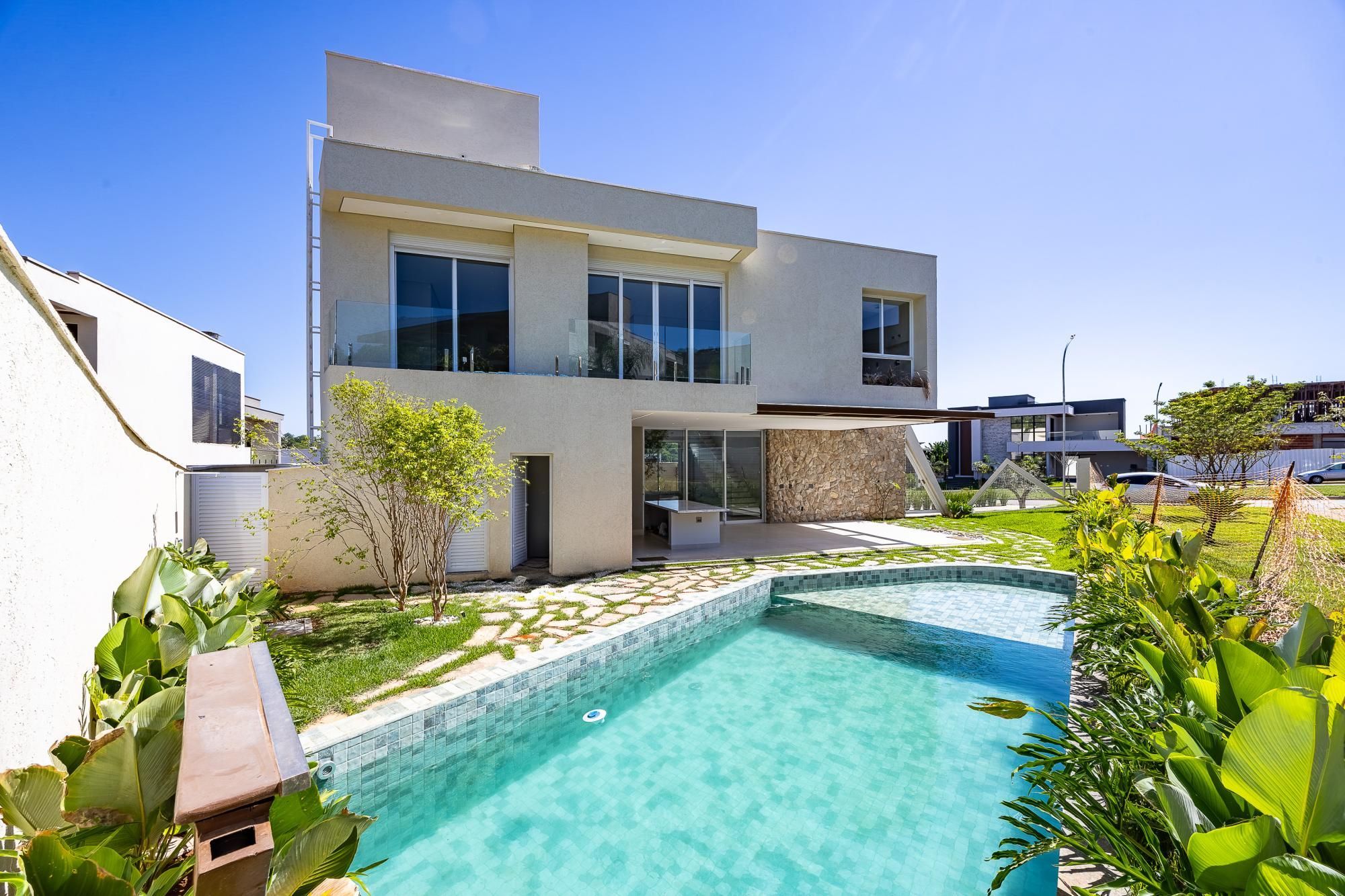 Sobrado, 5 quartos, 387 m² - Foto 1