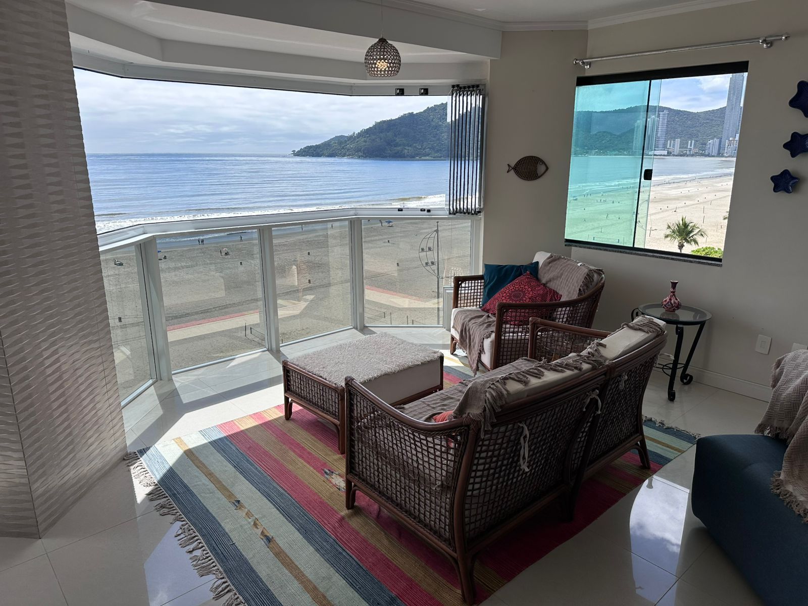 Apartamento frente mar no Ed. Maria Luiza