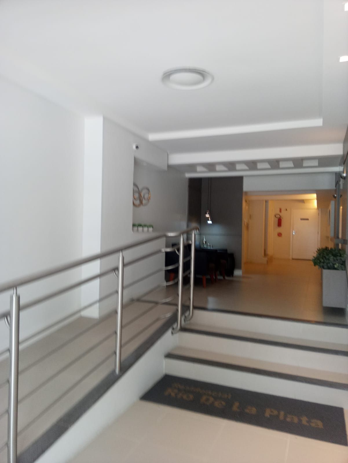 Apartamento no Ed. Rio de la Plata