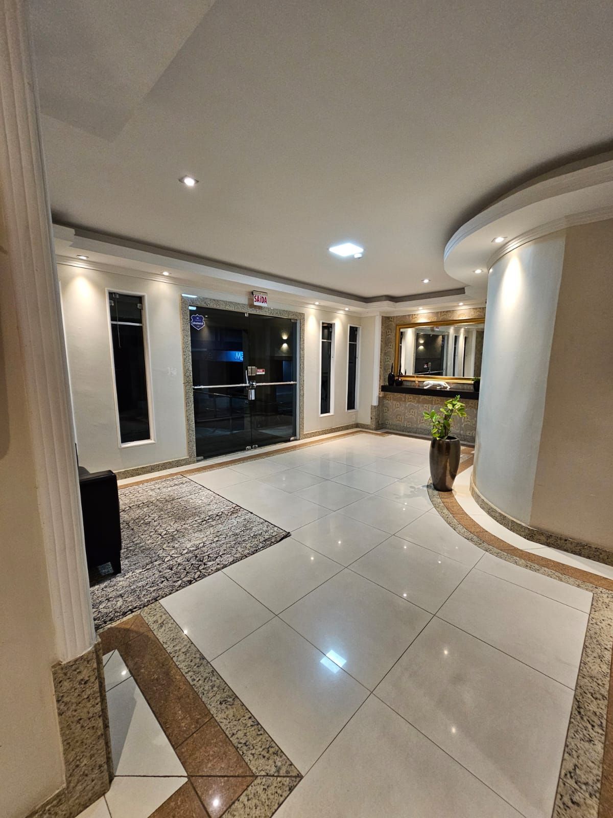 Apartamento no Ed. Porto Franco