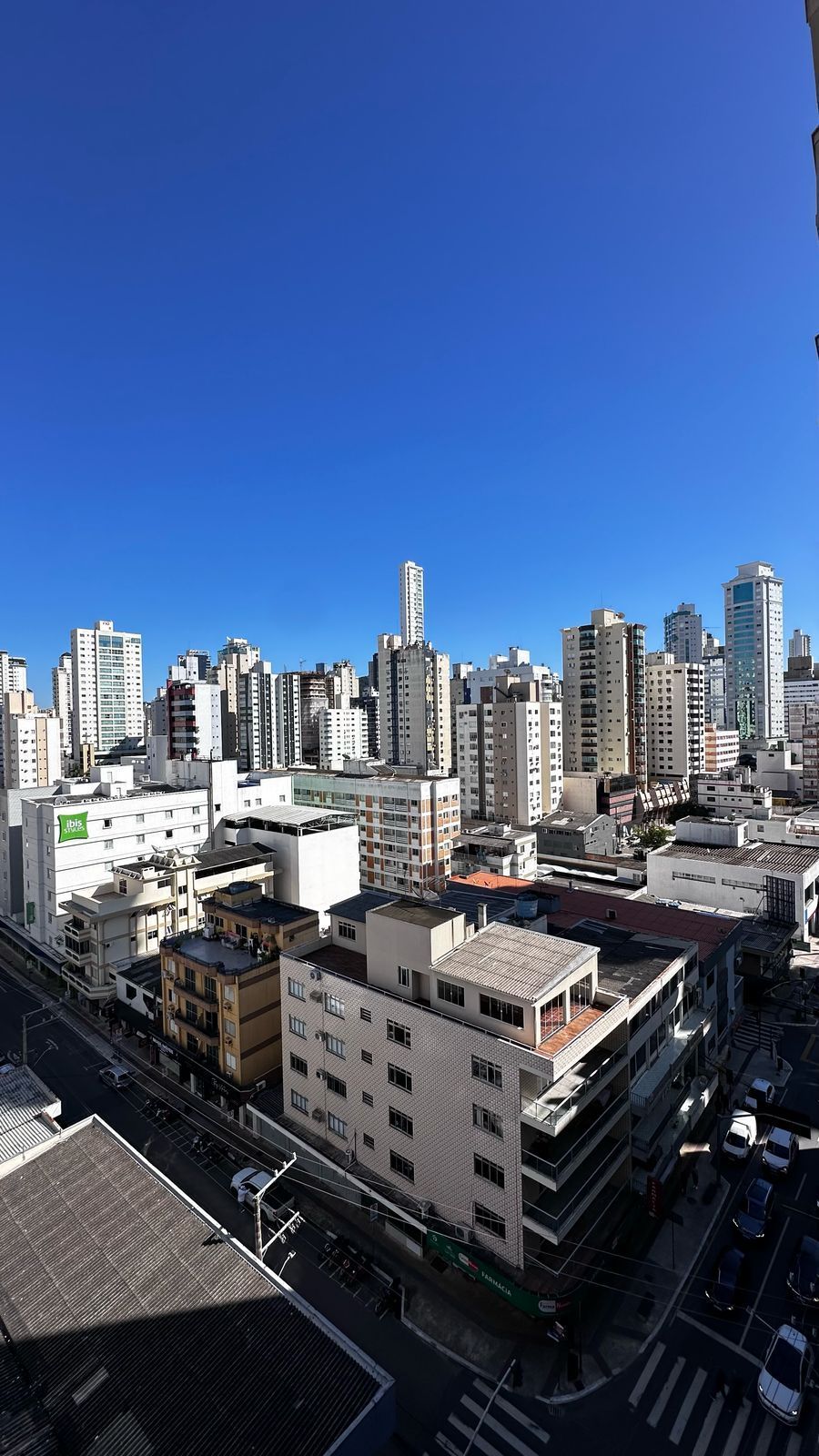 Apartamento com  vista mar no Ed. Iris