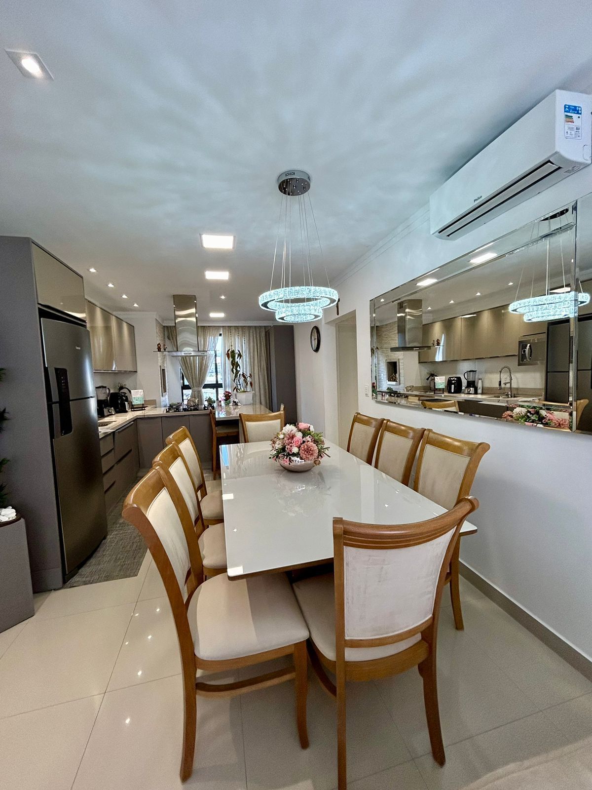 Apartamento no Ed. Cristian Residence