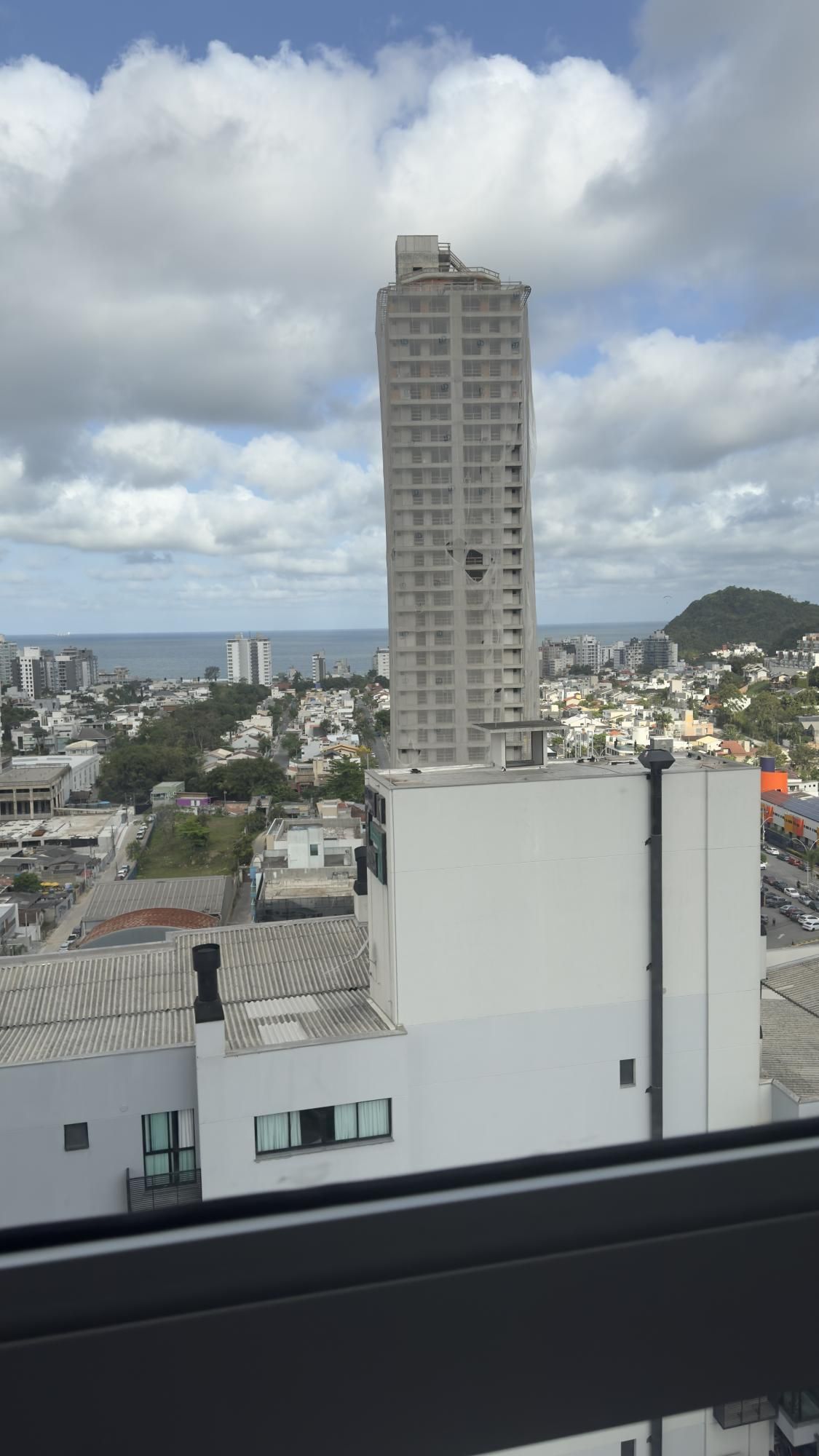 Apartamento no Ed. Duo