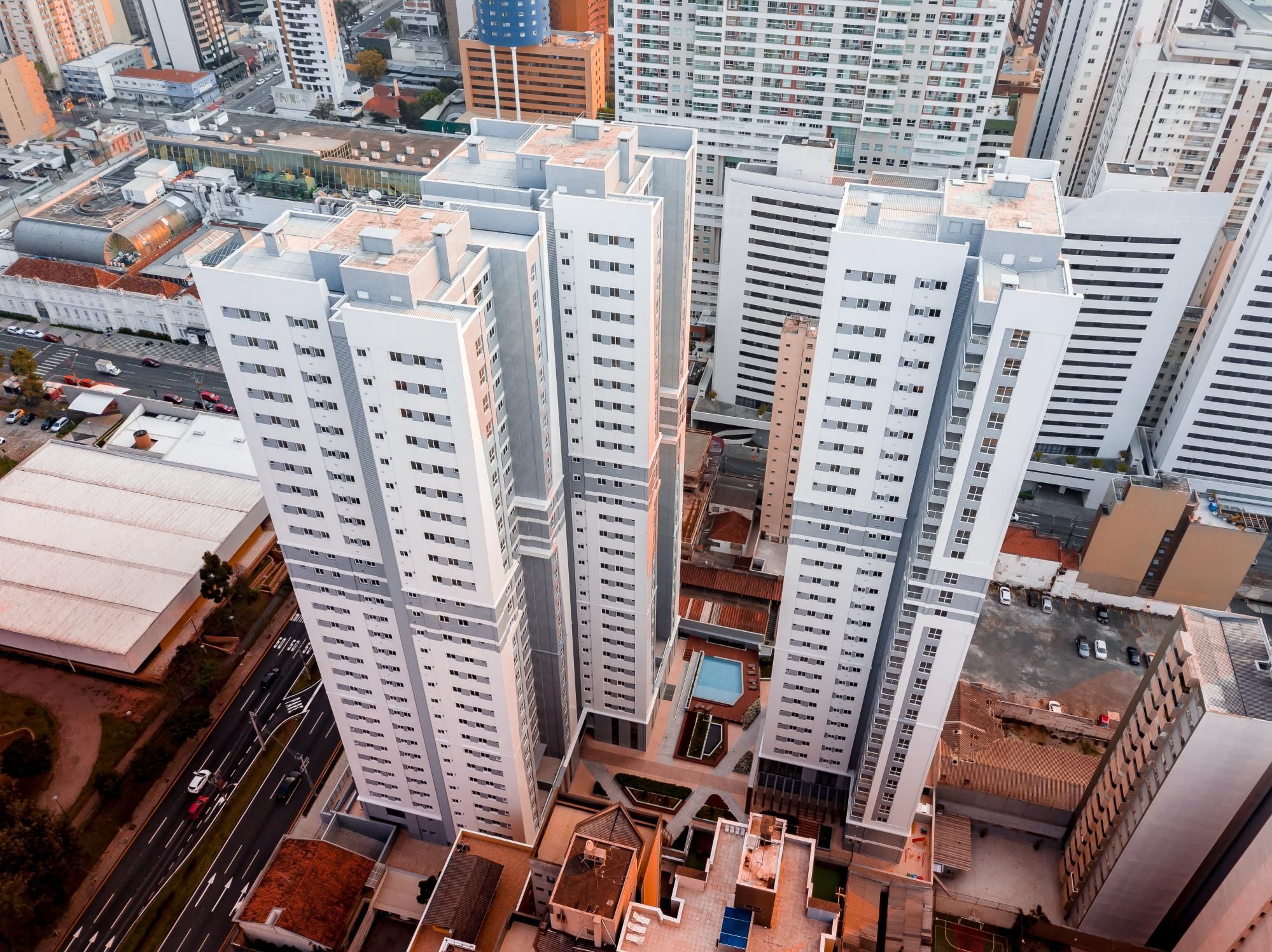 Apartamento  venda  no Centro - Curitiba, PR. Imveis