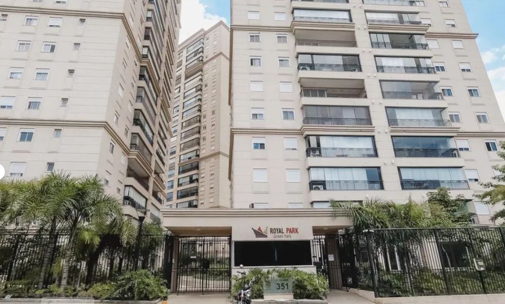Apartamento com 2 Dormitórios à venda, 81 m² por R$ 400.000,00 Apartamento com 2 Dormitórios à venda, 81 m² por R$ 400.000,00