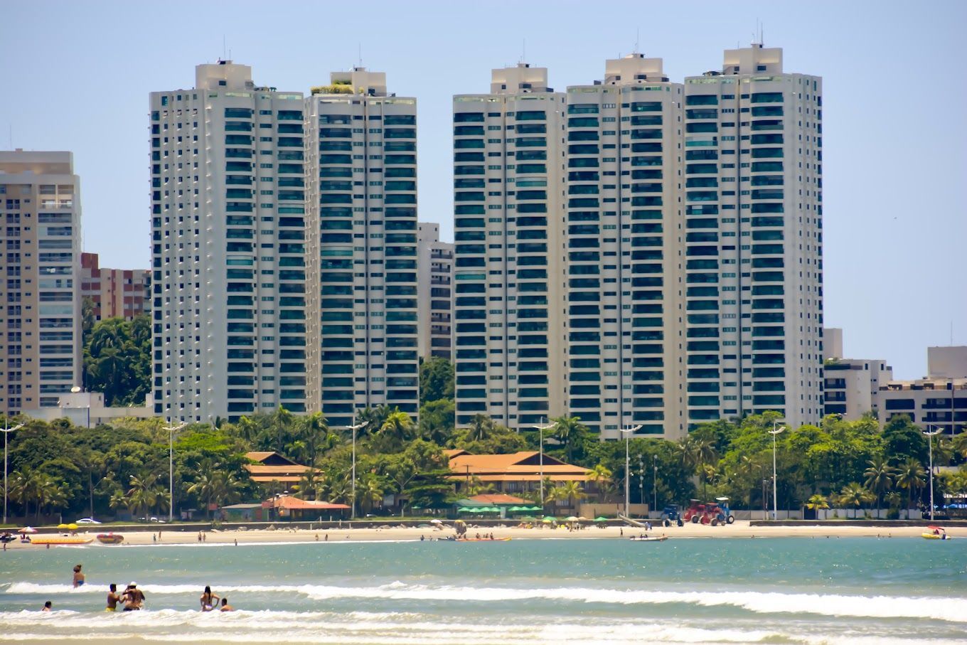 Apartamento de 3 quartos, 224m² no bairro Parque Enseada, em Guarujá | Eu Corretor