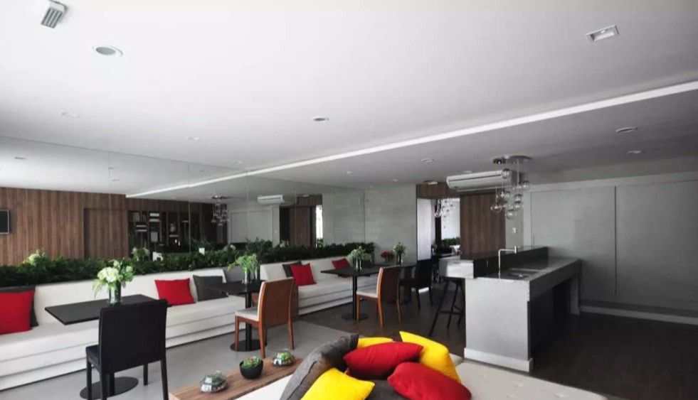 Apartamento com 2 Dormitórios à venda, 66 m² por R$ 300.000,00 Apartamento com 2 Dormitórios à venda, 66 m² por R$ 300.000,00