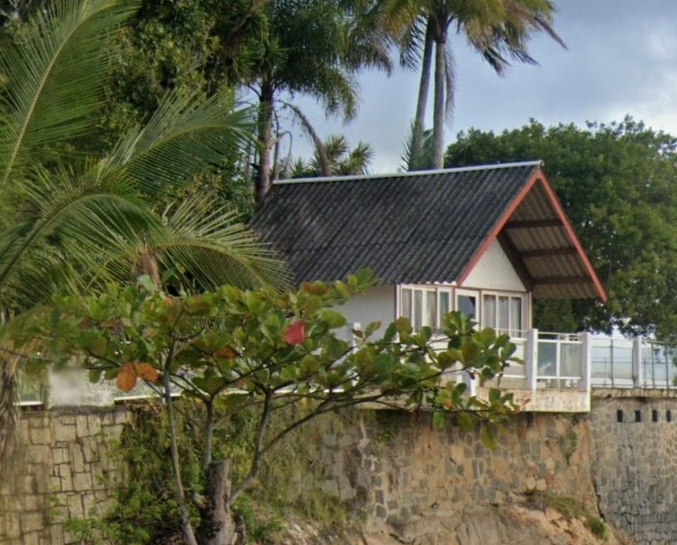 Casa à venda  no Viana - Ilhabela, SP. Imóveis