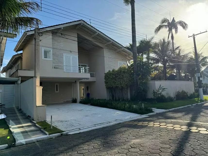 Casa em condomínio à venda  no Jardim Acapulco - Guarujá, SP. Imóveis