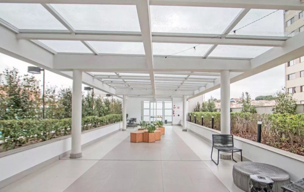 Apartamento com 2 Dormitórios à venda, 66 m² por R$ 300.000,00 Apartamento com 2 Dormitórios à venda, 66 m² por R$ 300.000,00