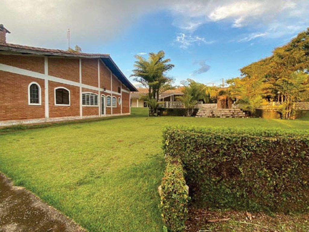 Casa com 5 Dormitórios à venda, 661 m² por R$ 872.000,00 Casa com 5 Dormitórios à venda, 661 m² por R$ 872.000,00