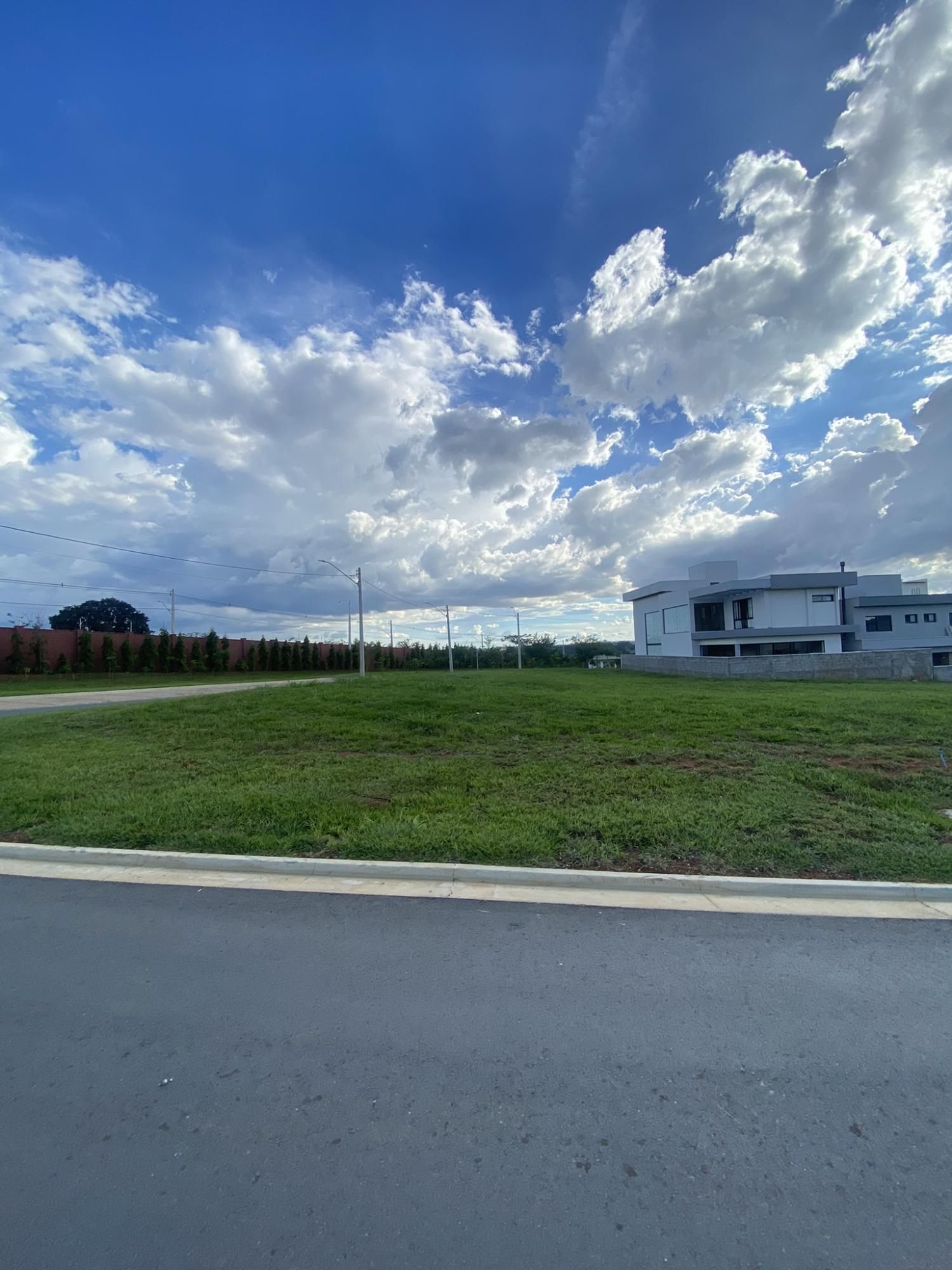Terreno à venda, 420m² - Foto 1
