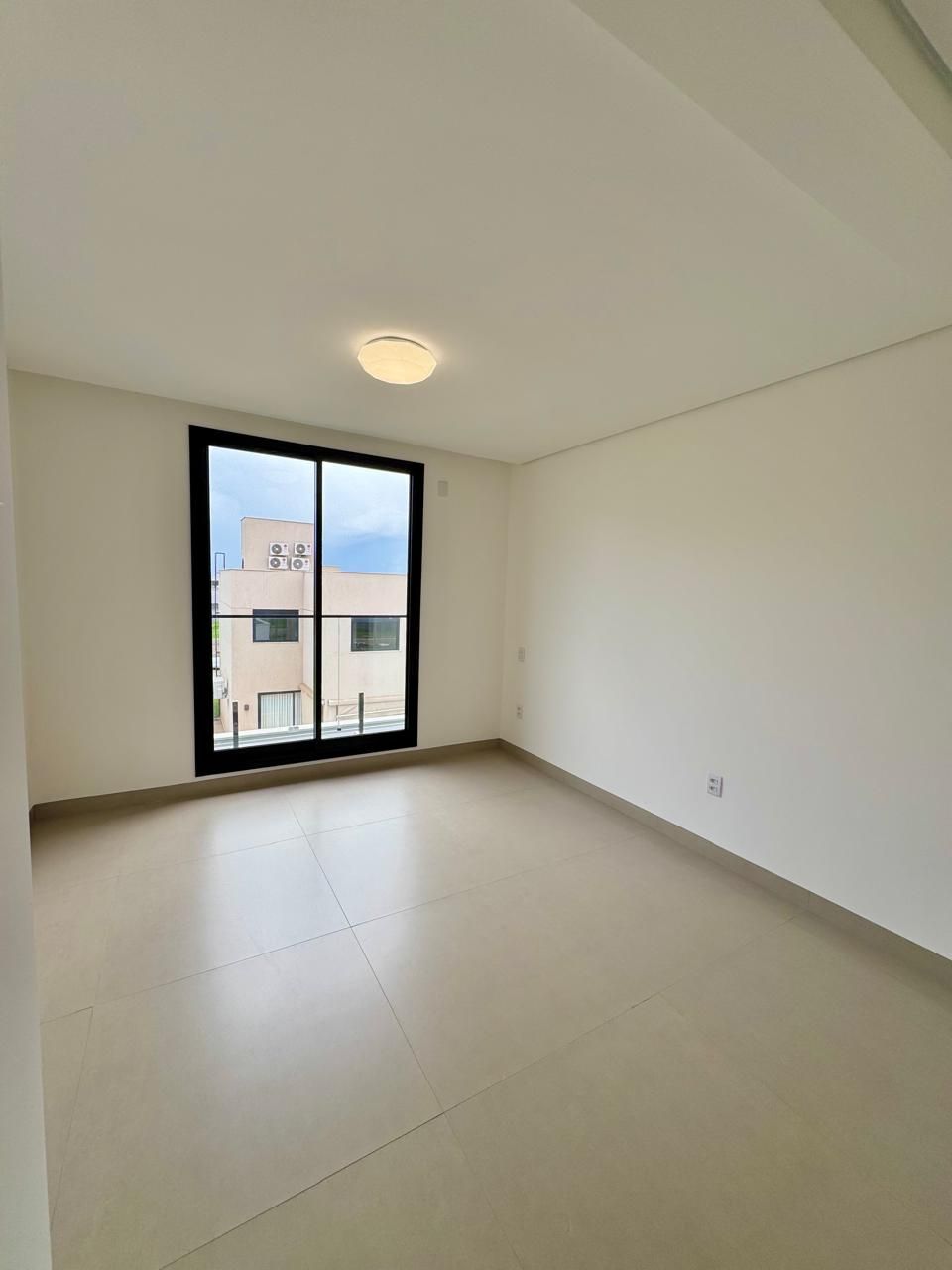 Casa de Condomínio à venda com 4 quartos, 251m² - Foto 7