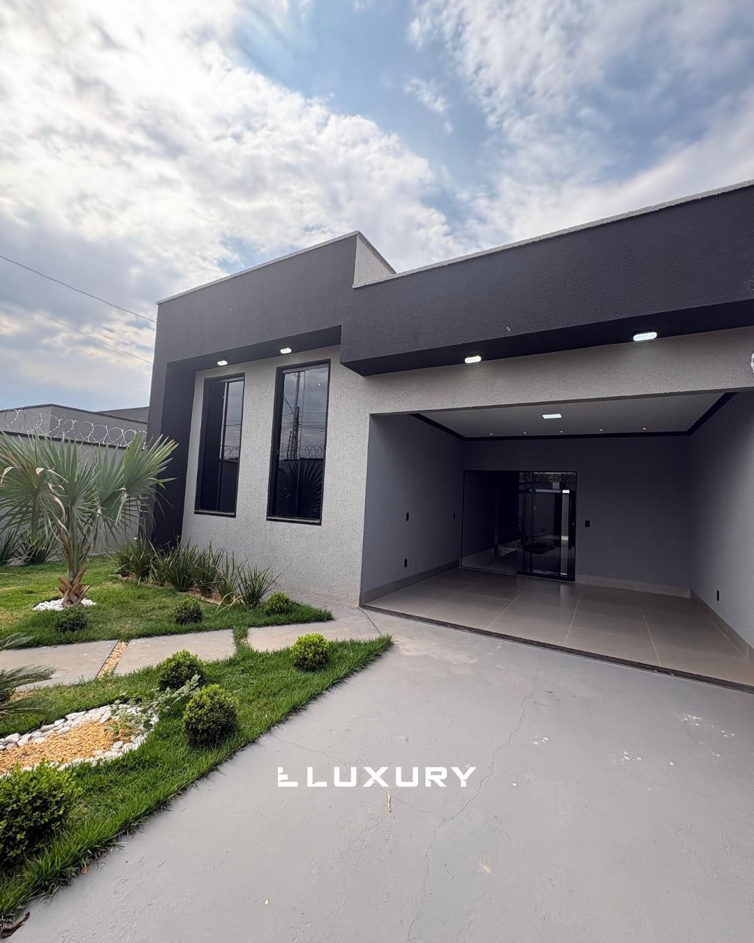 Casa à venda com 3 quartos, 140m² - Foto 2
