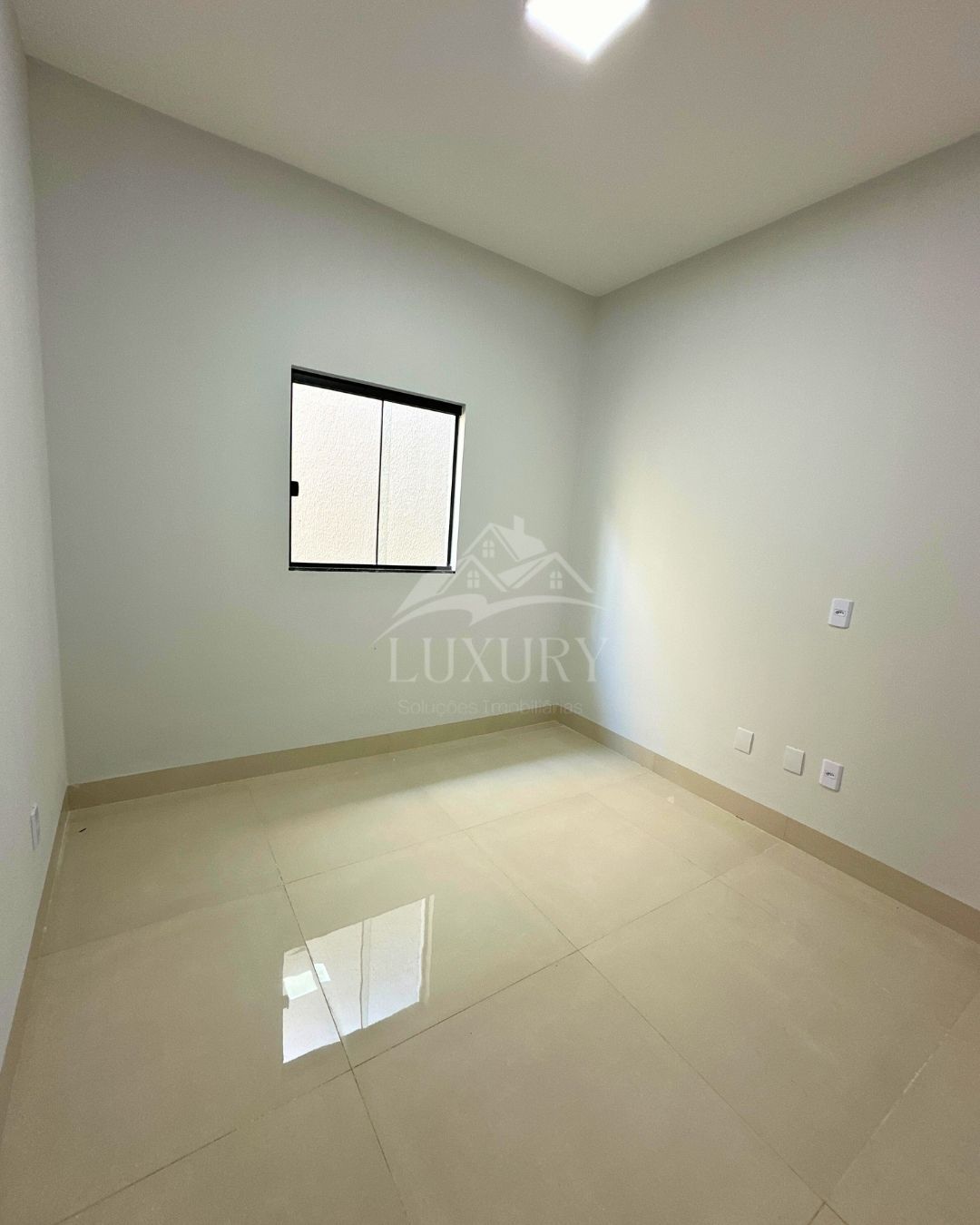 Casa à venda com 3 quartos, 110m² - Foto 11