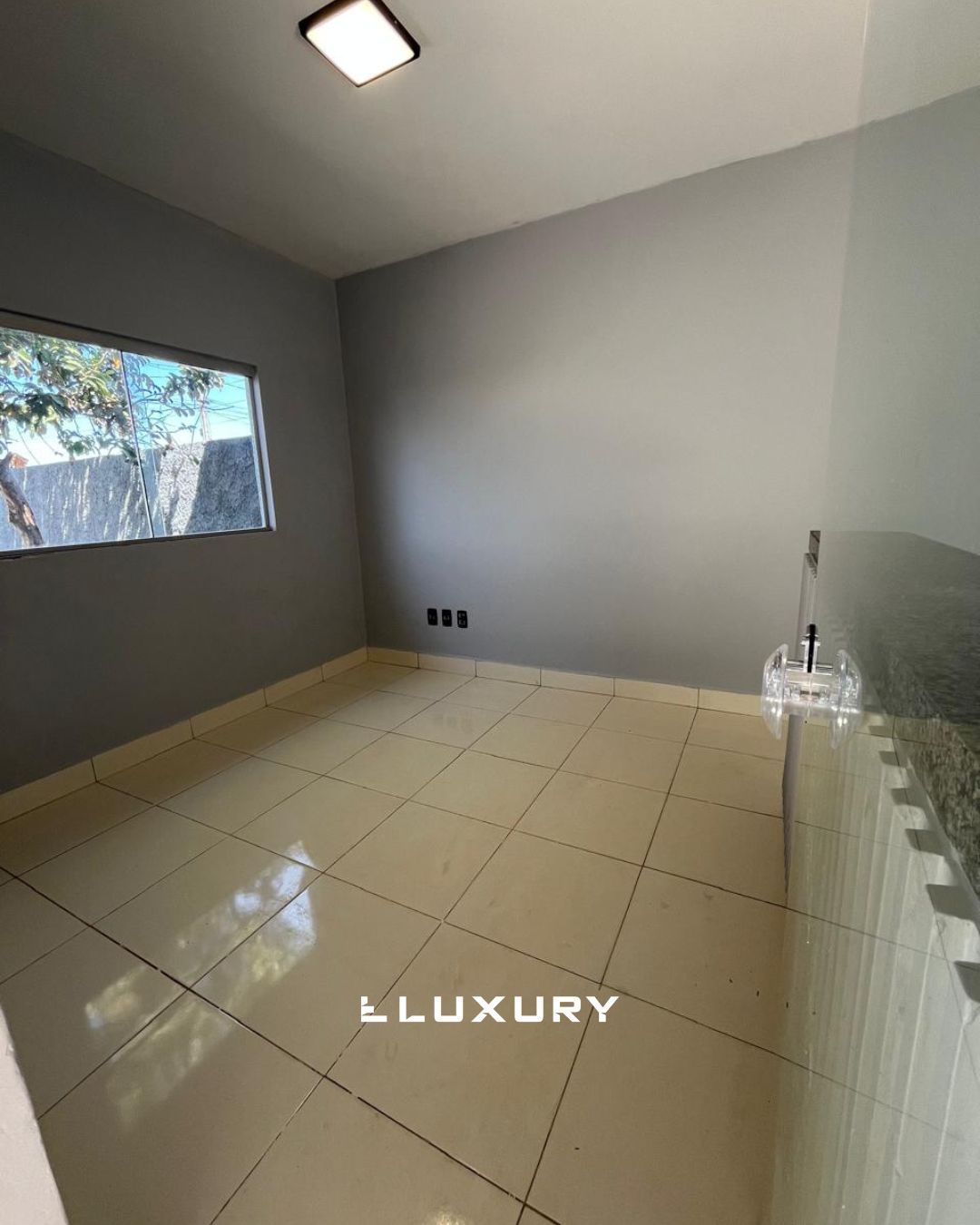 Casa à venda com 2 quartos, 90m² - Foto 4