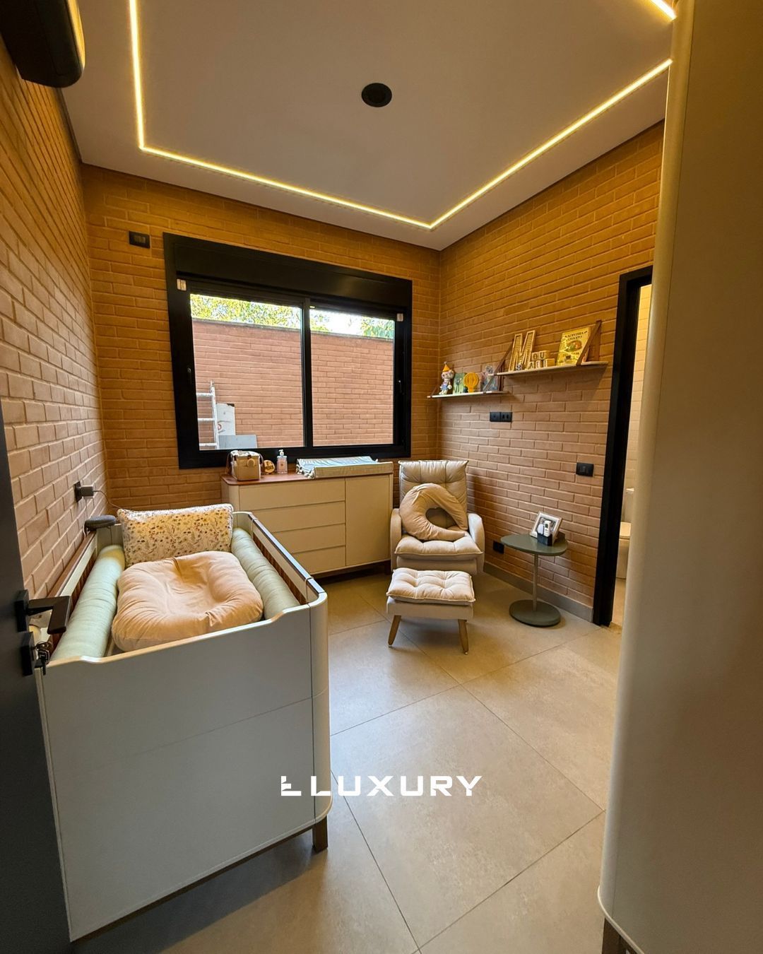 Casa de Condomínio à venda com 4 quartos, 365m² - Foto 21
