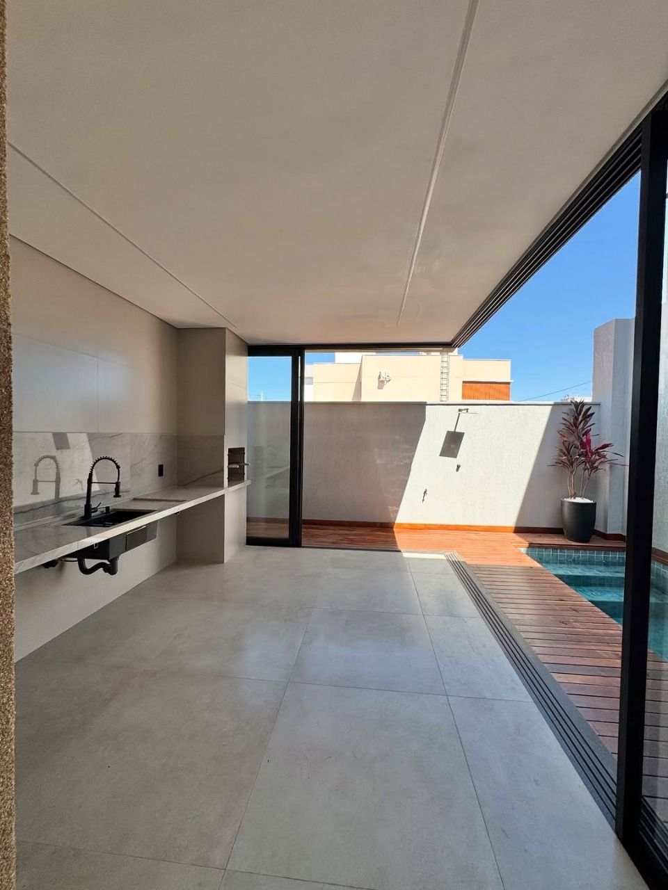 Casa de Condomínio à venda com 3 quartos, 163m² - Foto 5