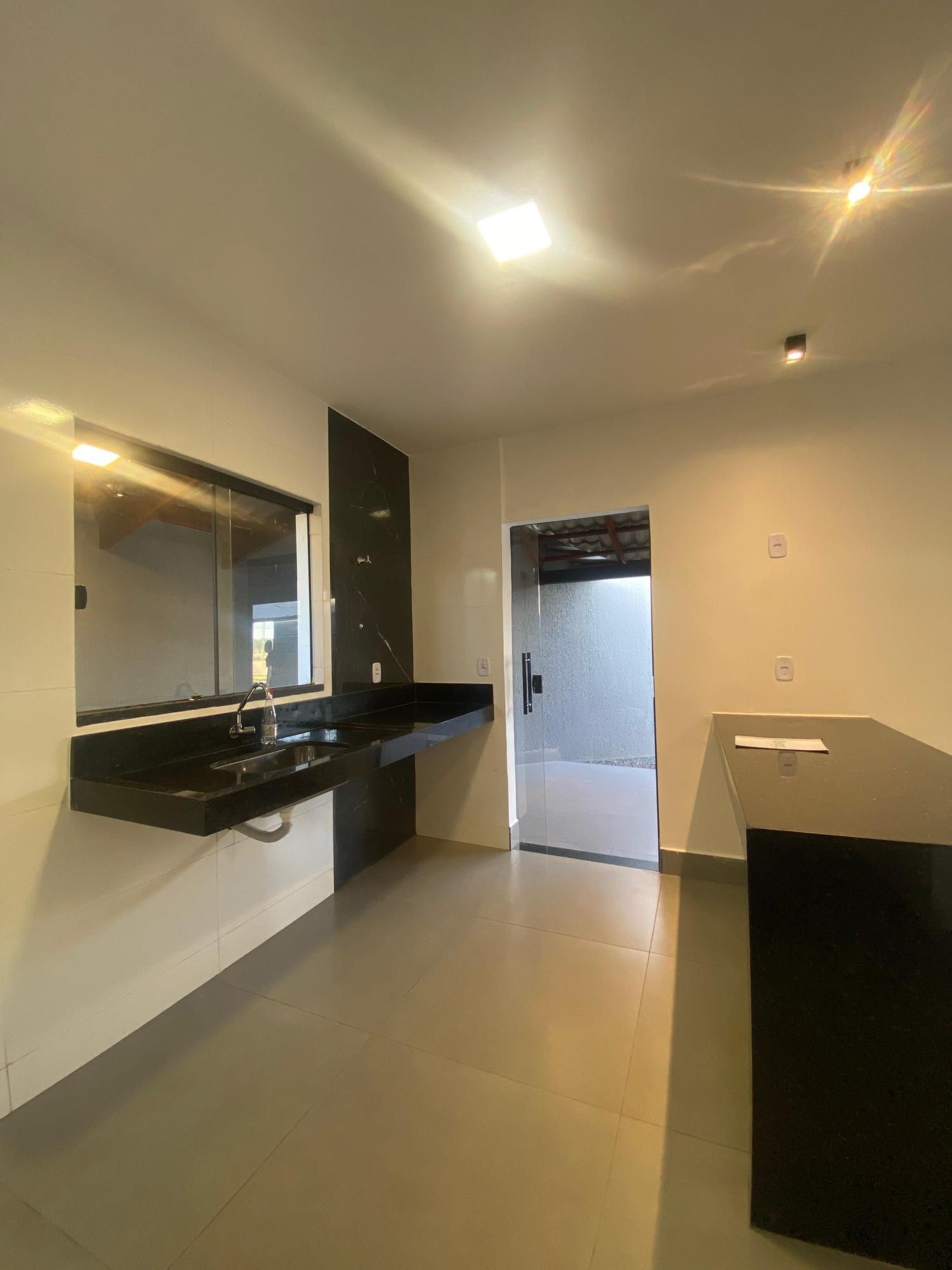 Casa à venda com 2 quartos, 89m² - Foto 5