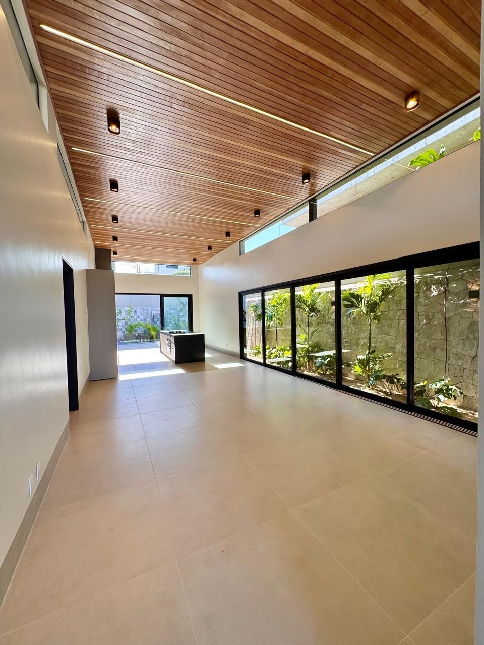 Casa de Condomínio à venda com 3 quartos, 198m² - Foto 3