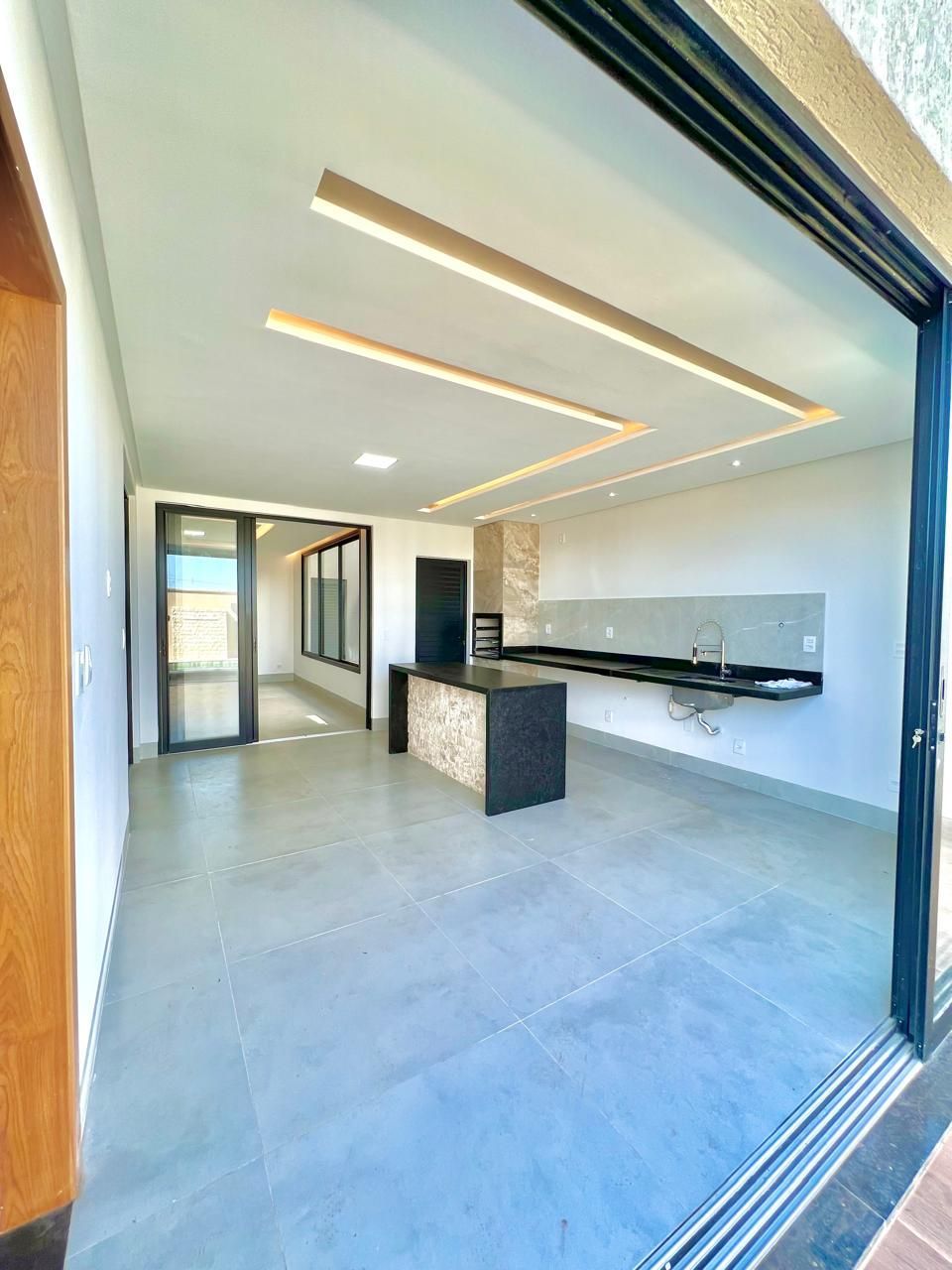 Casa de Condomínio à venda com 3 quartos, 243m² - Foto 10